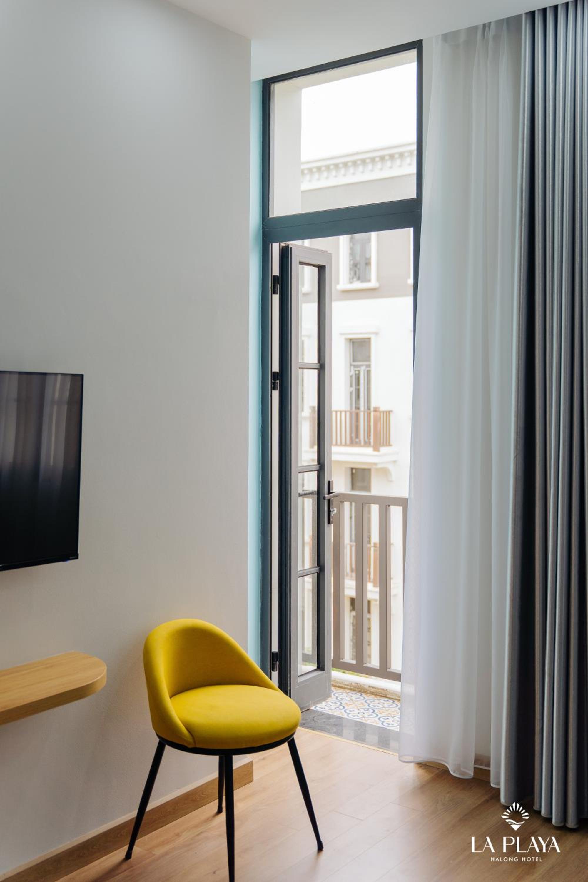 Standard Twin Room - Photo 6
