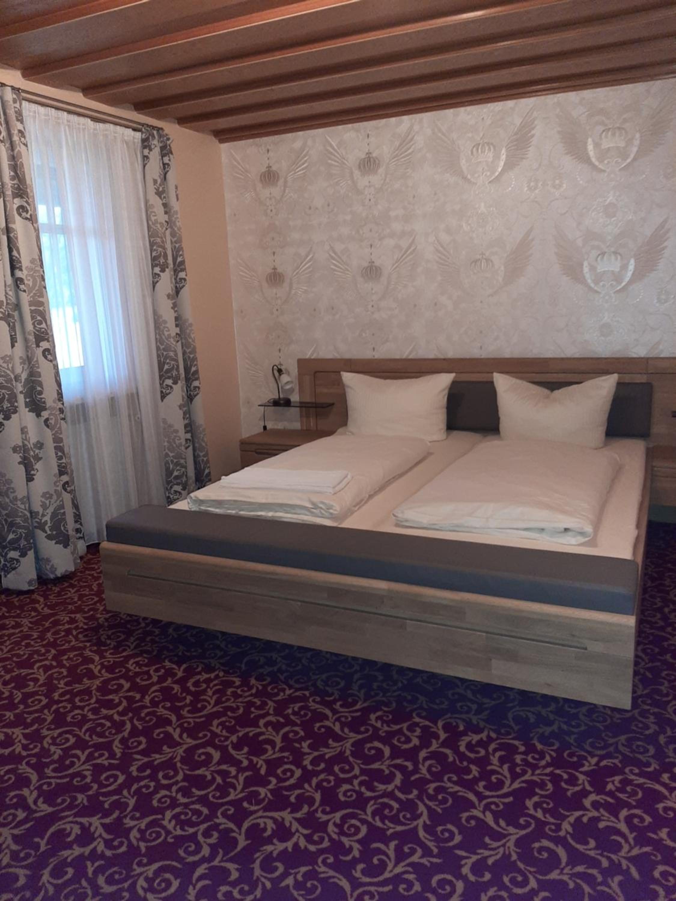 Double Room with Shower - Photo 3