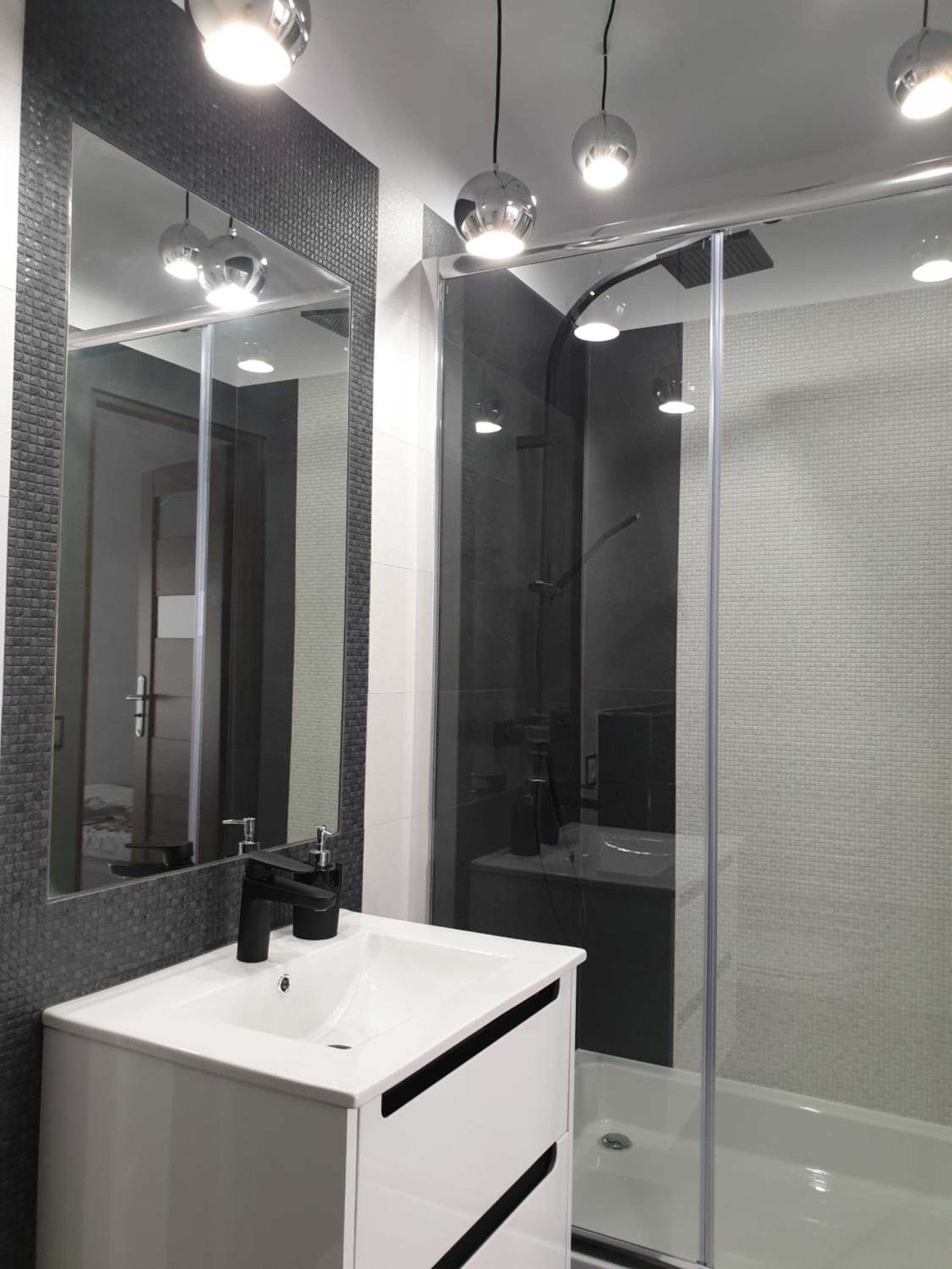 Quadruple Room with Bathroom - Photo 3