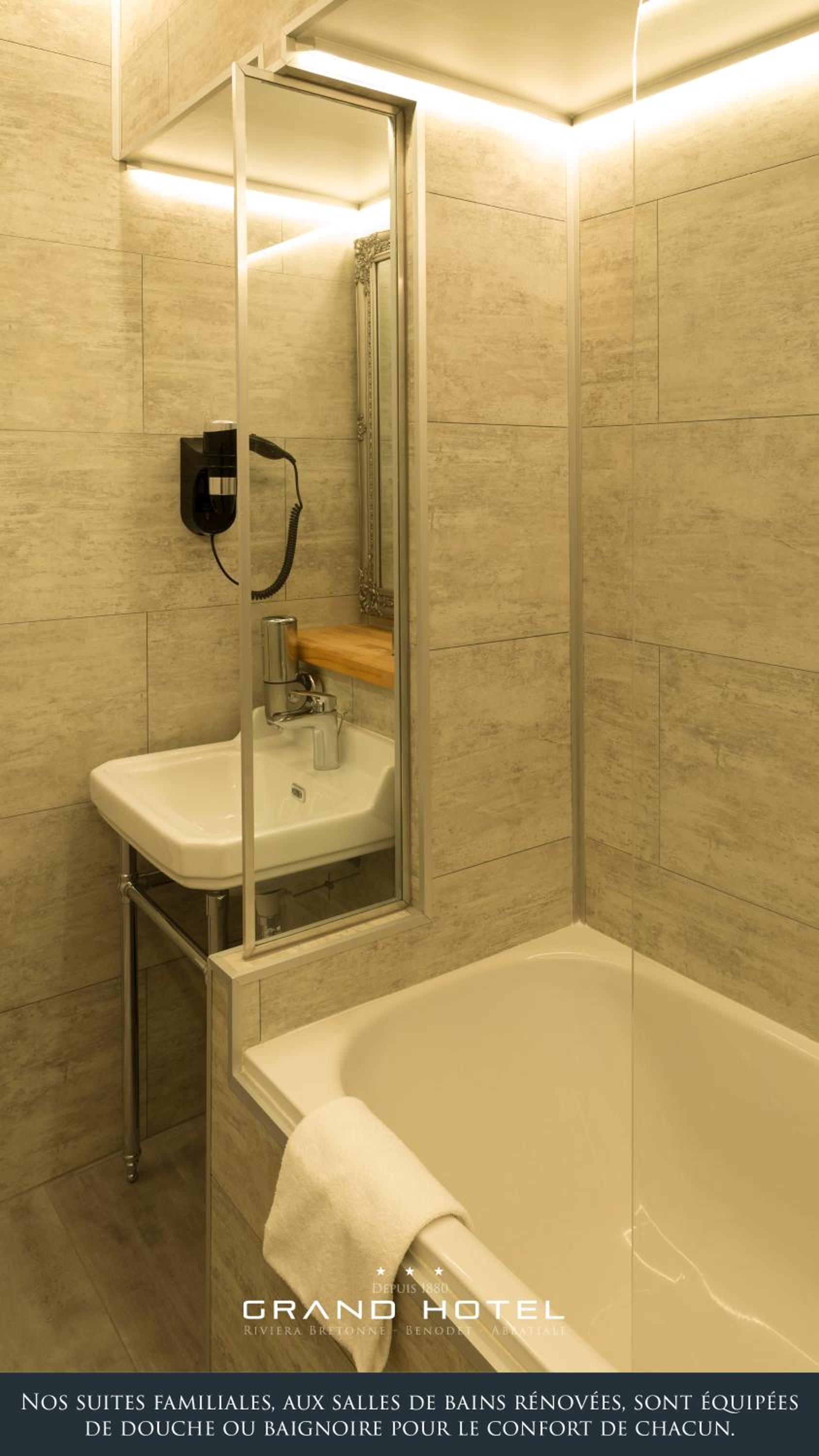 Classic Double Room with Lateral River View - Photo 4