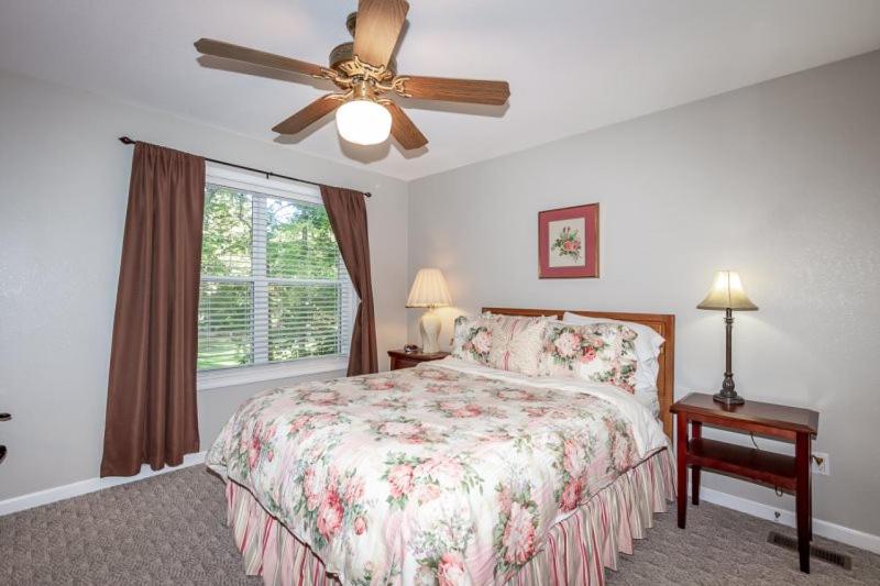 Three-Bedroom Holiday Home  photo 3