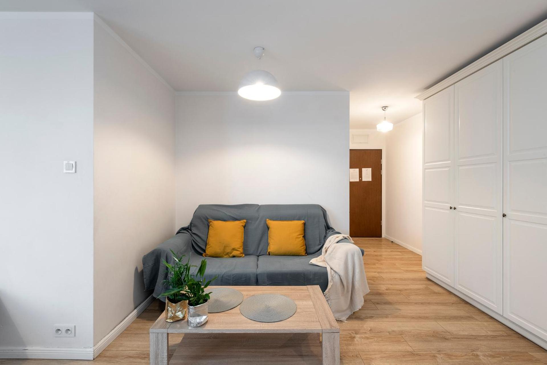 Apartment with Terrace - Photo 7