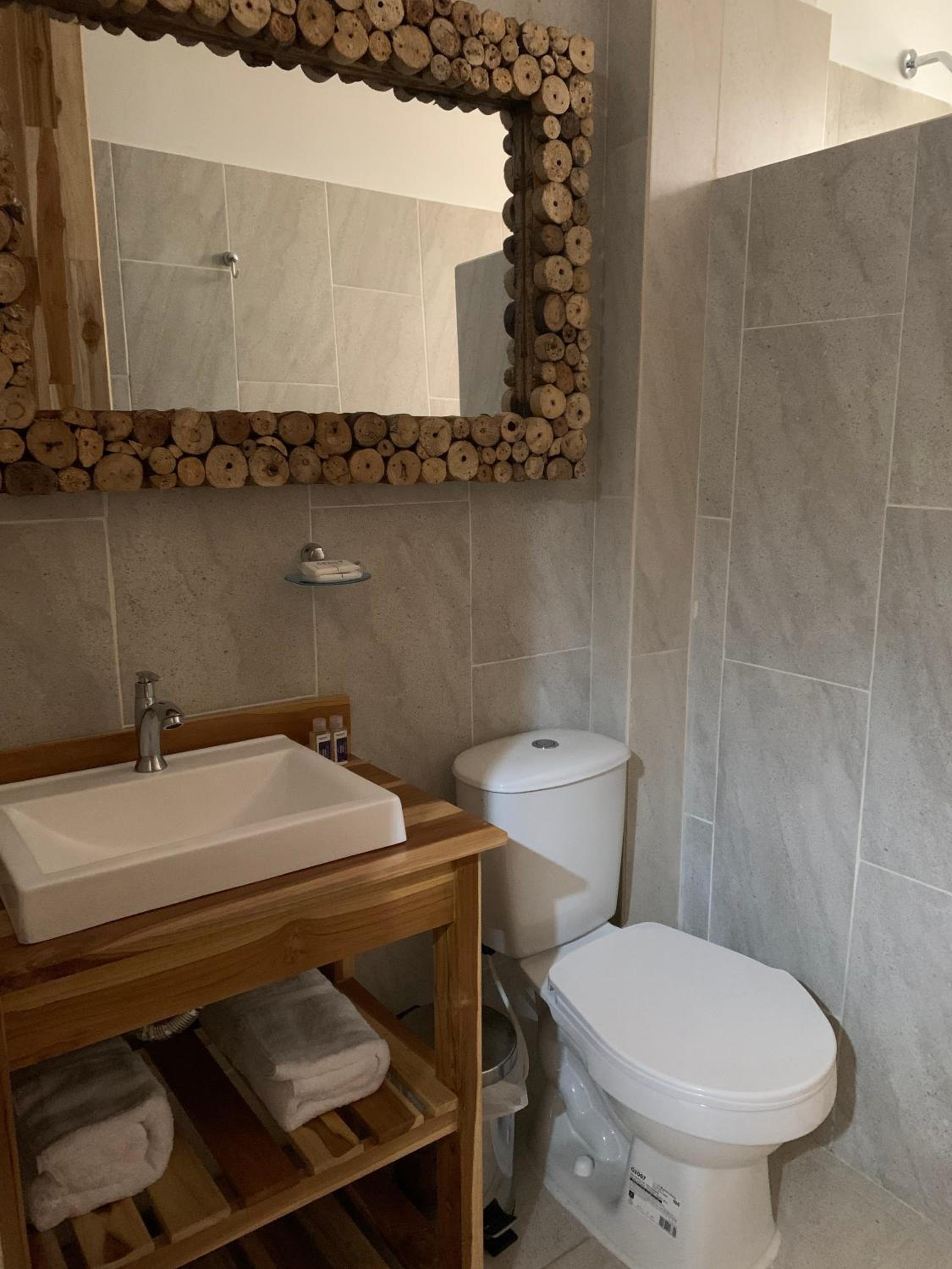 Deluxe Double Room with Balcony and Sea View