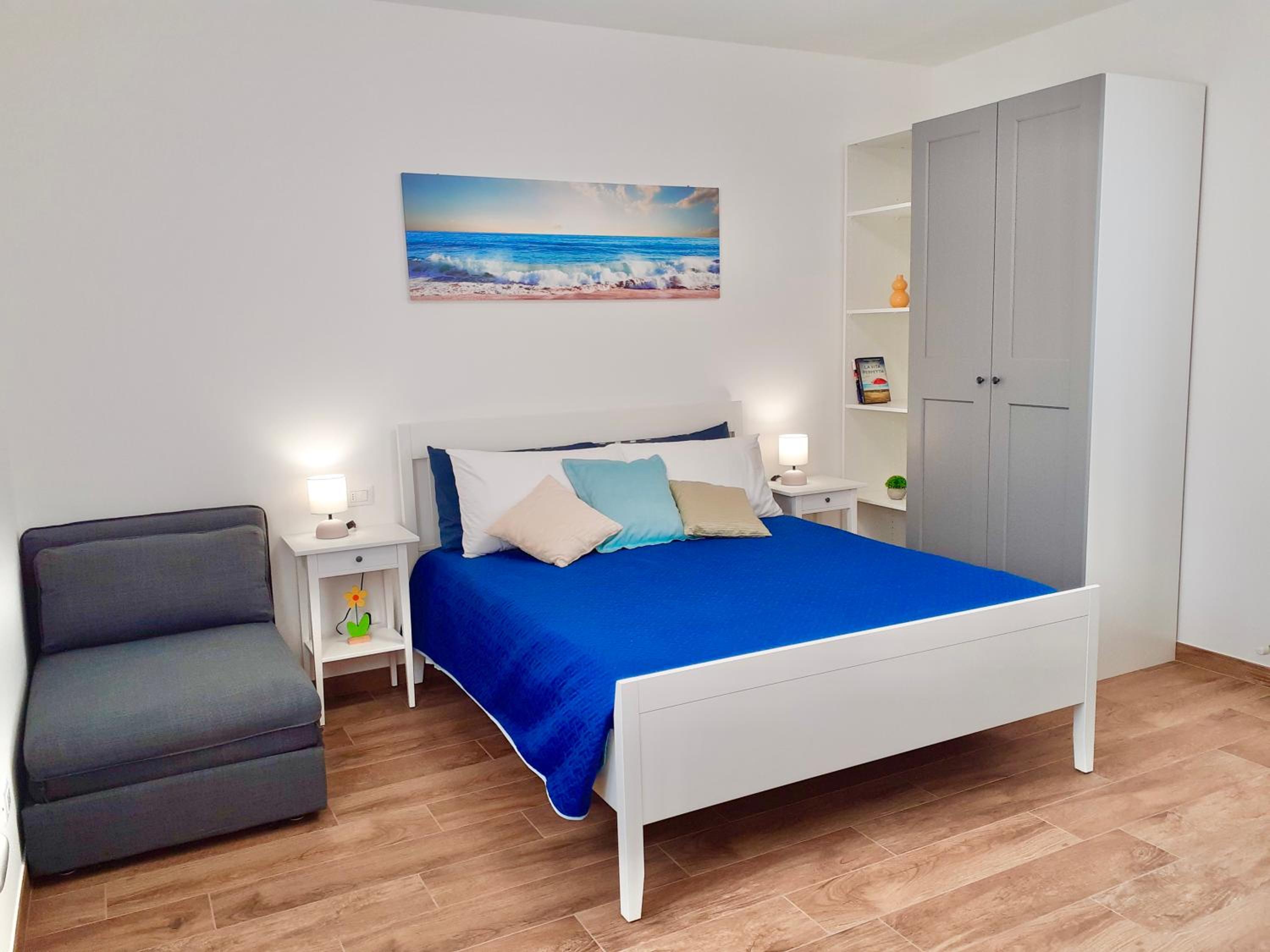 Three-Bedroom House photo 1