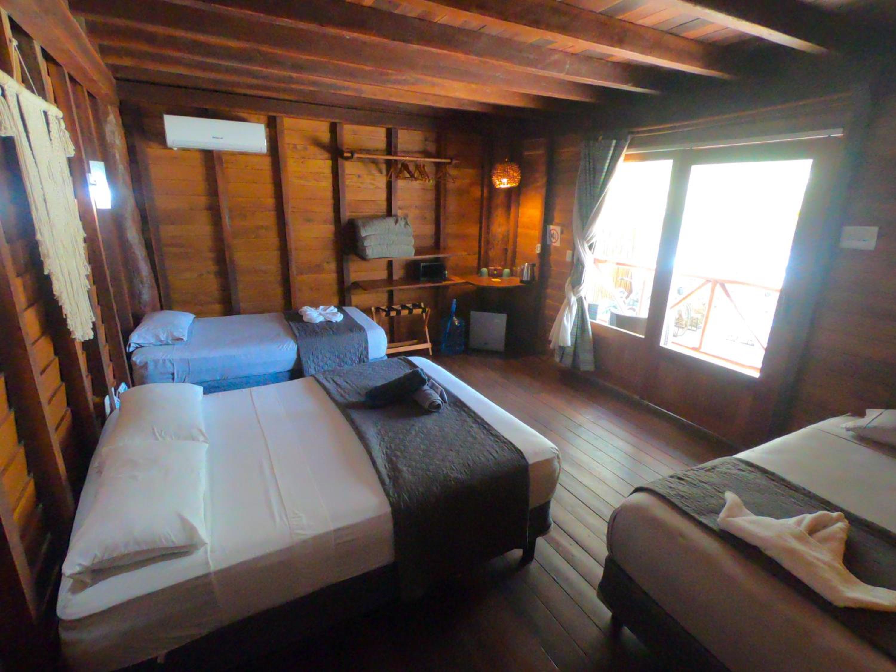 Quadruple Room with Sea View - Photo 21