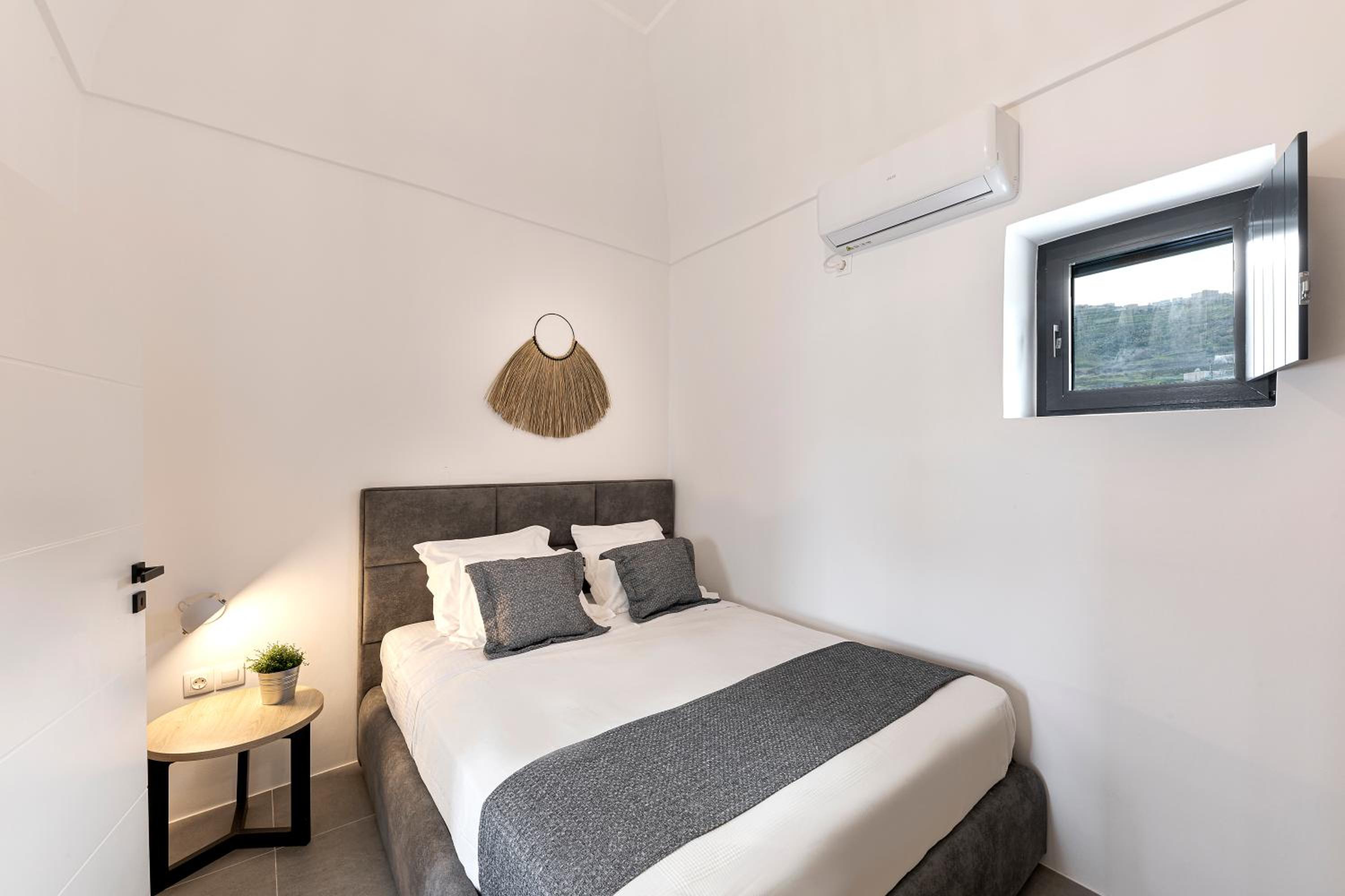 Two-Bedroom Villa - Photo 8