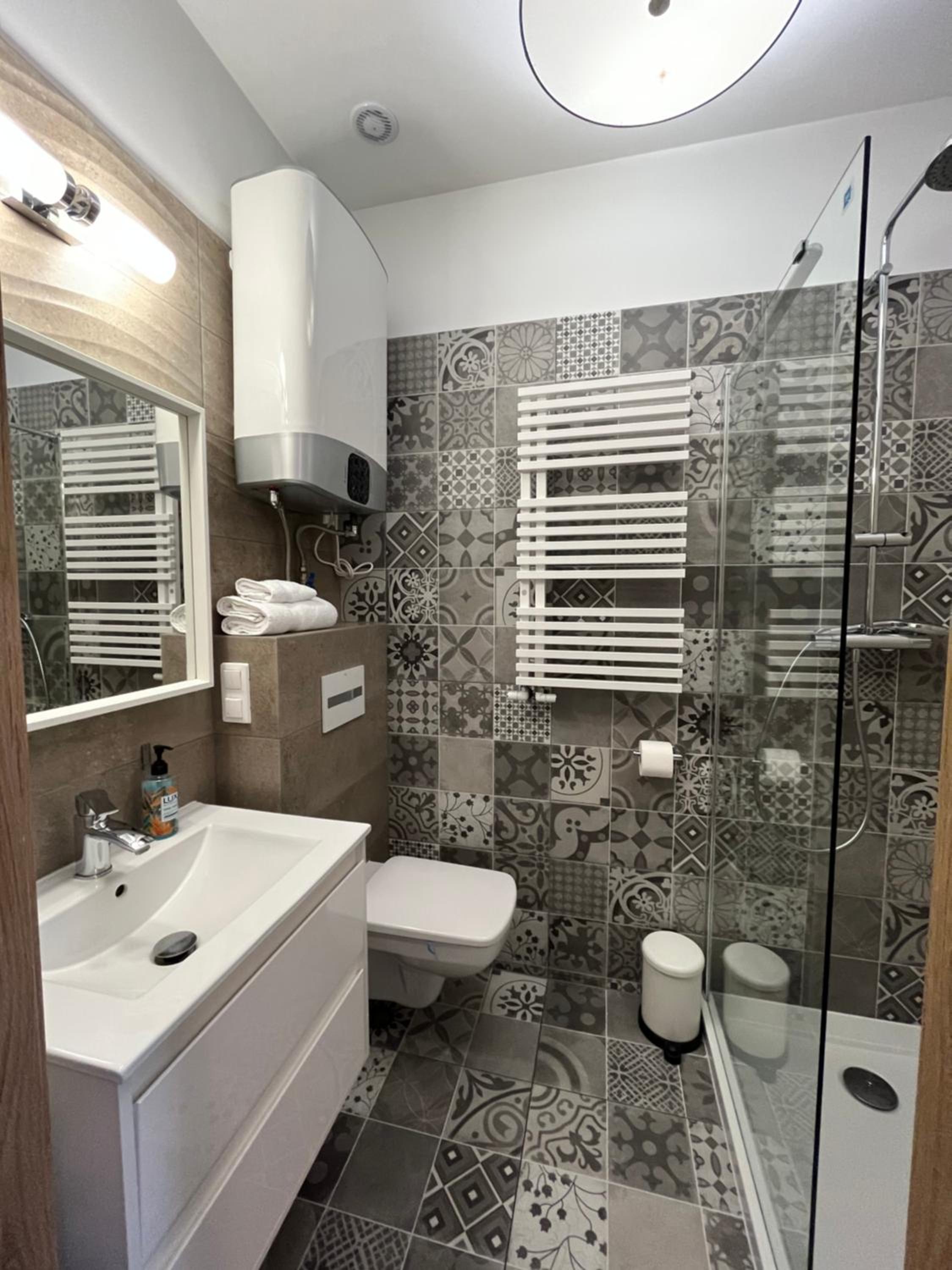 Family Room with Bathroom - Photo 9
