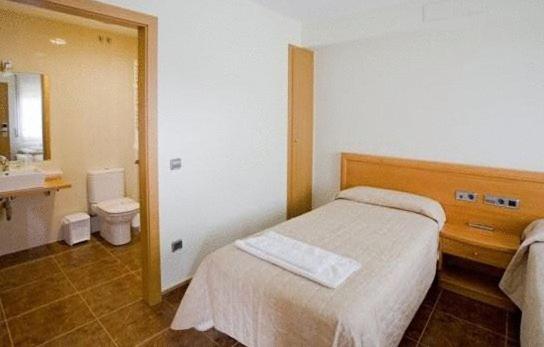 Double or Twin Room photo 2