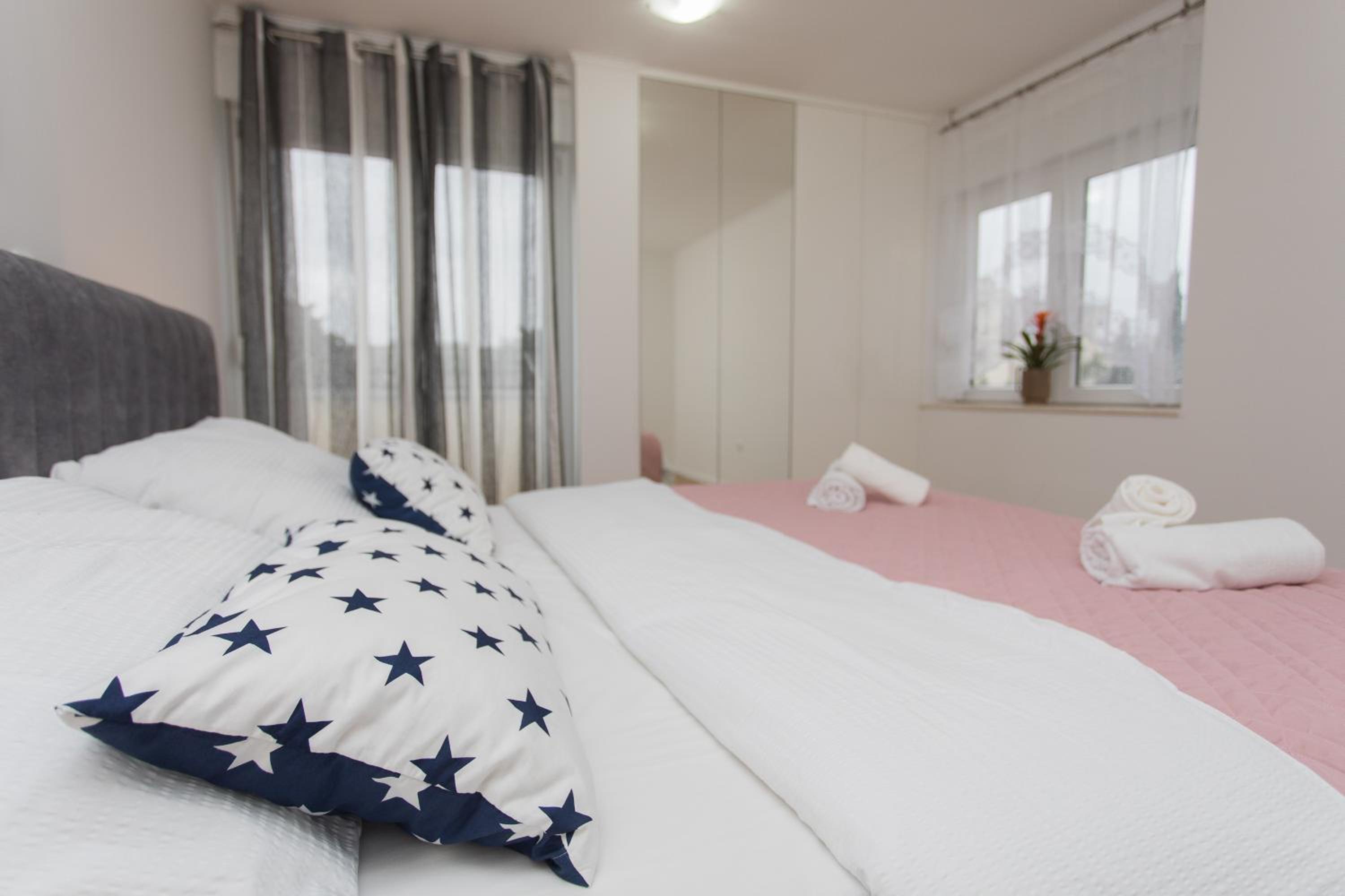 Two-Bedroom Apartment - Photo 3