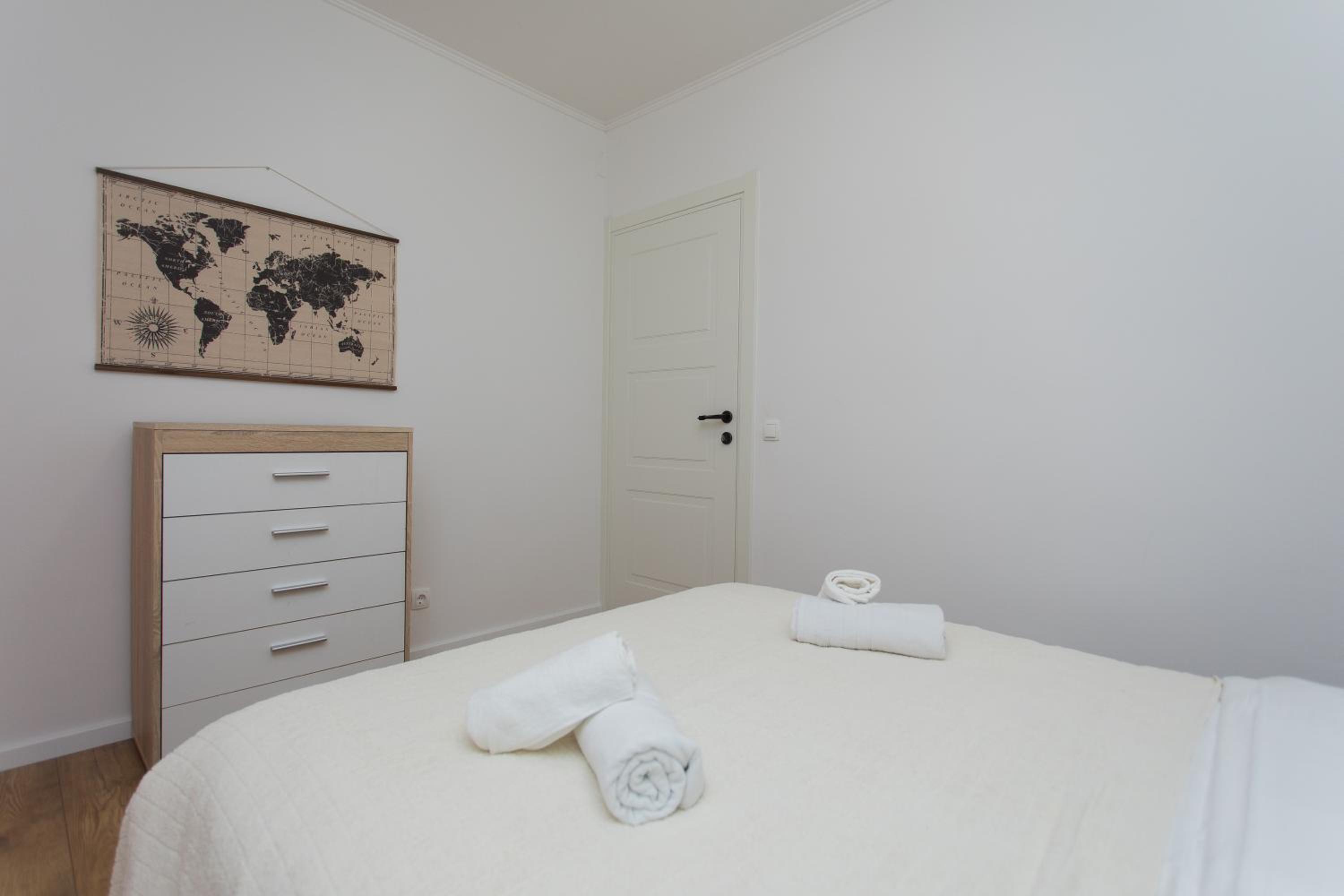Two-Bedroom Apartment - Photo 5