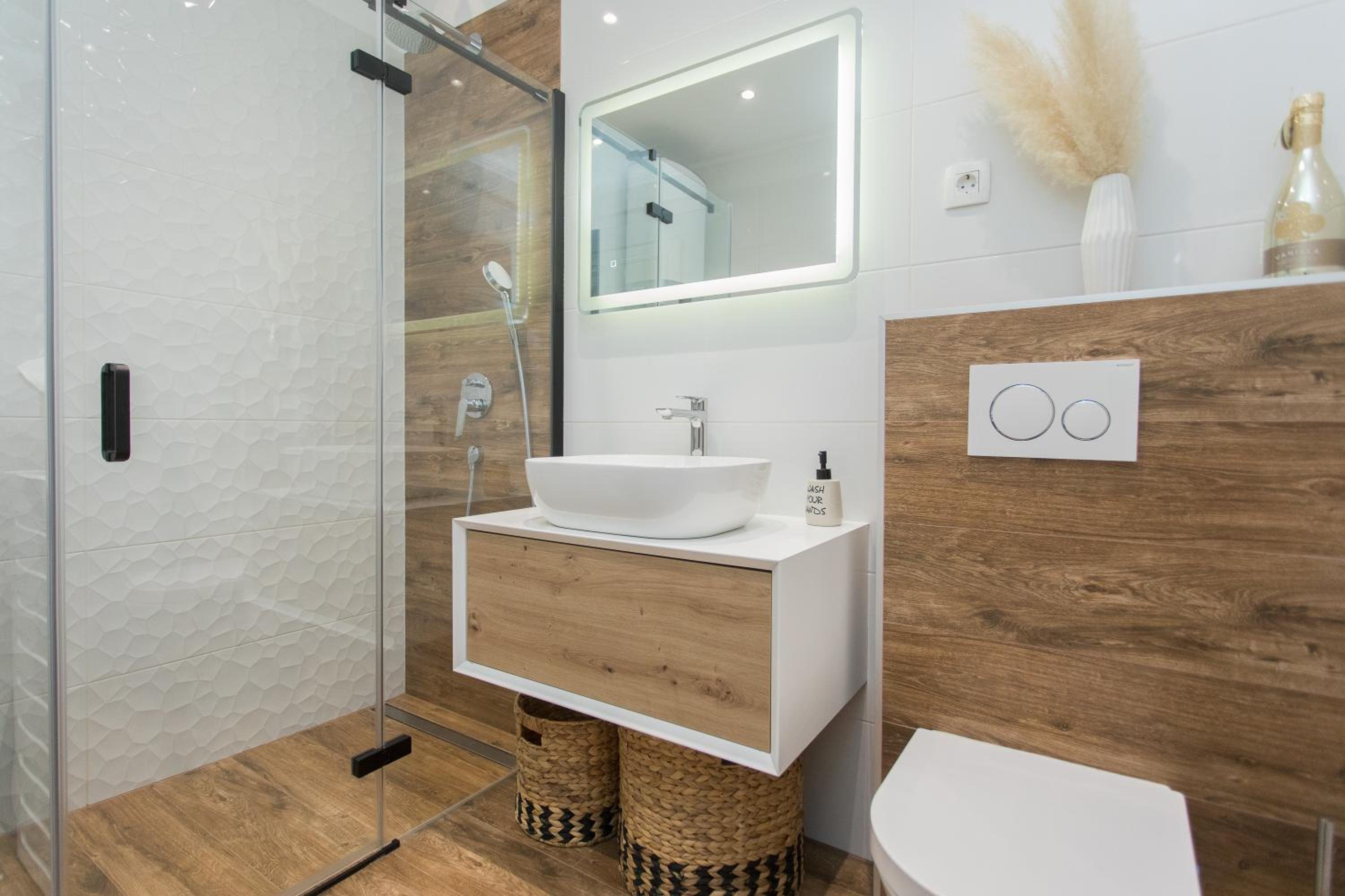 Two-Bedroom Apartment - Photo 17