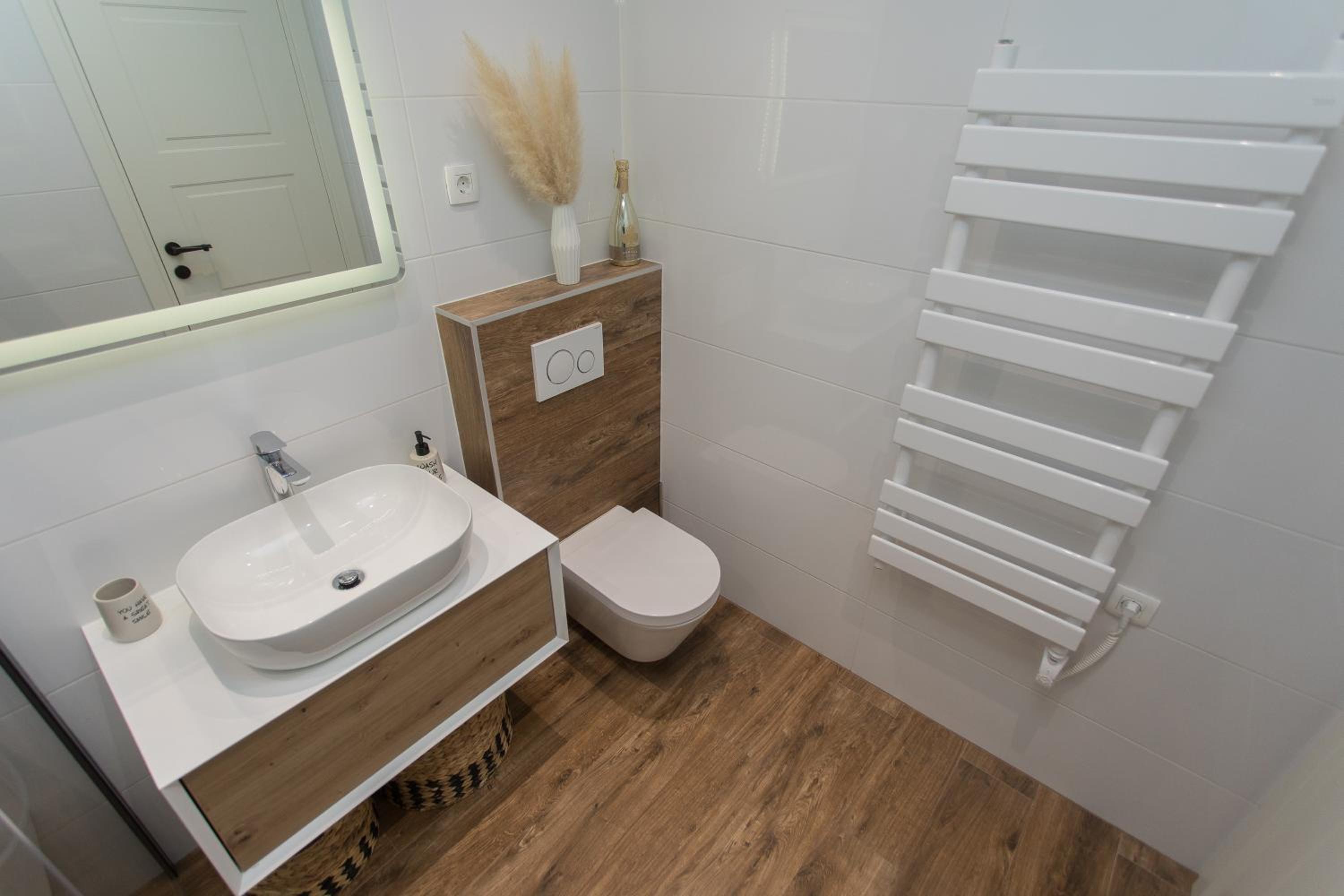 Two-Bedroom Apartment - Photo 18