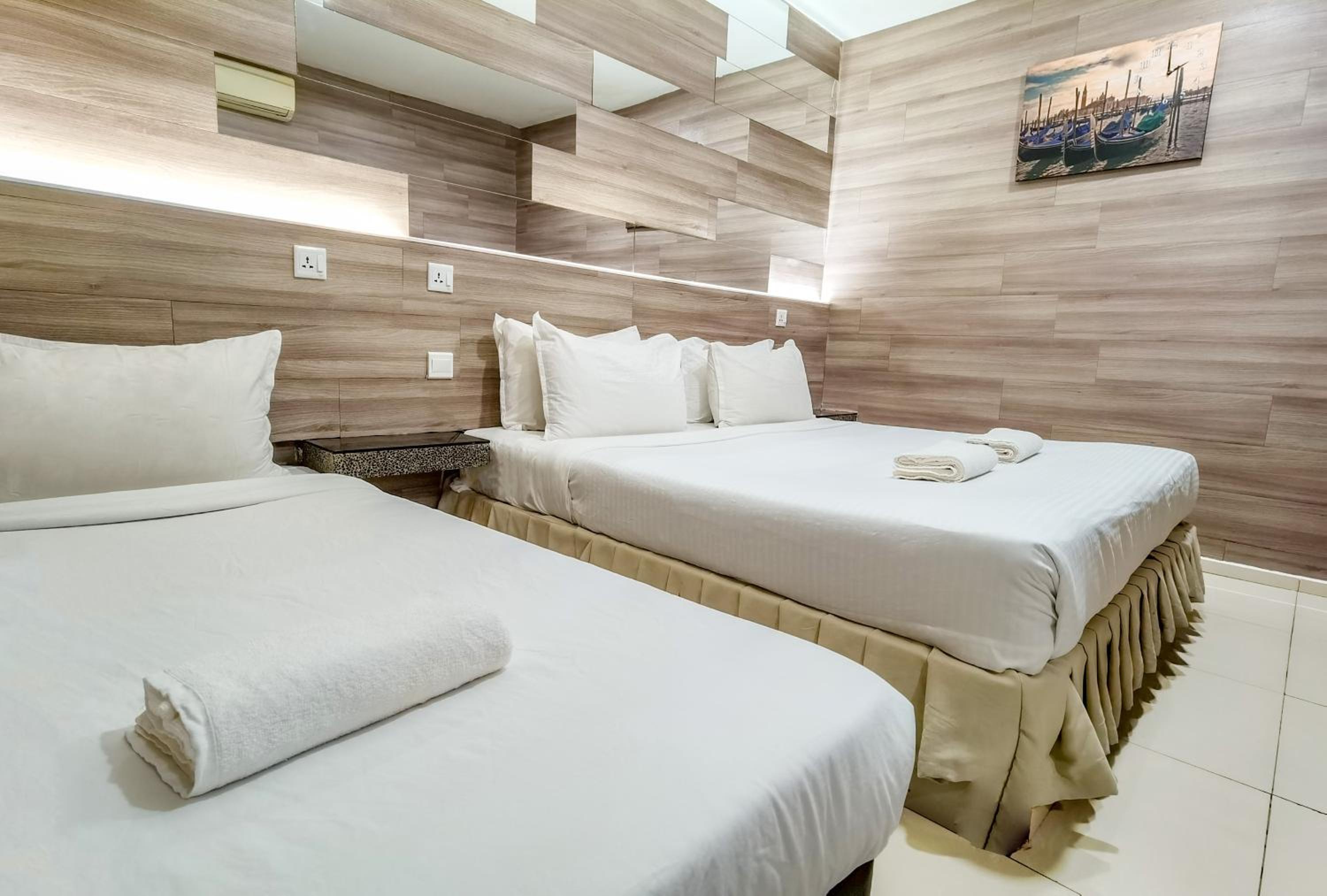 Deluxe Triple Room - Photo 5