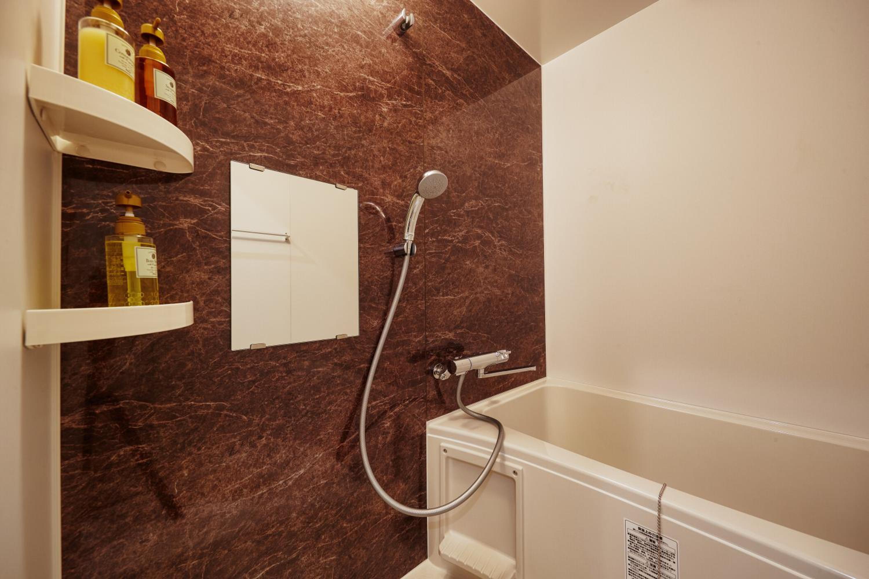 Double Room - Photo 10