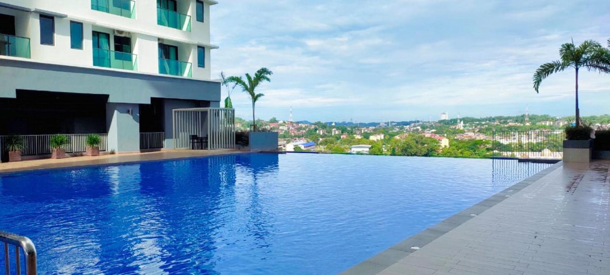 Studio with Pool View photo 2