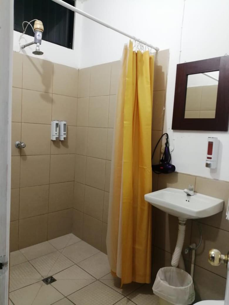 Family Room with Private Bathroom photo 3