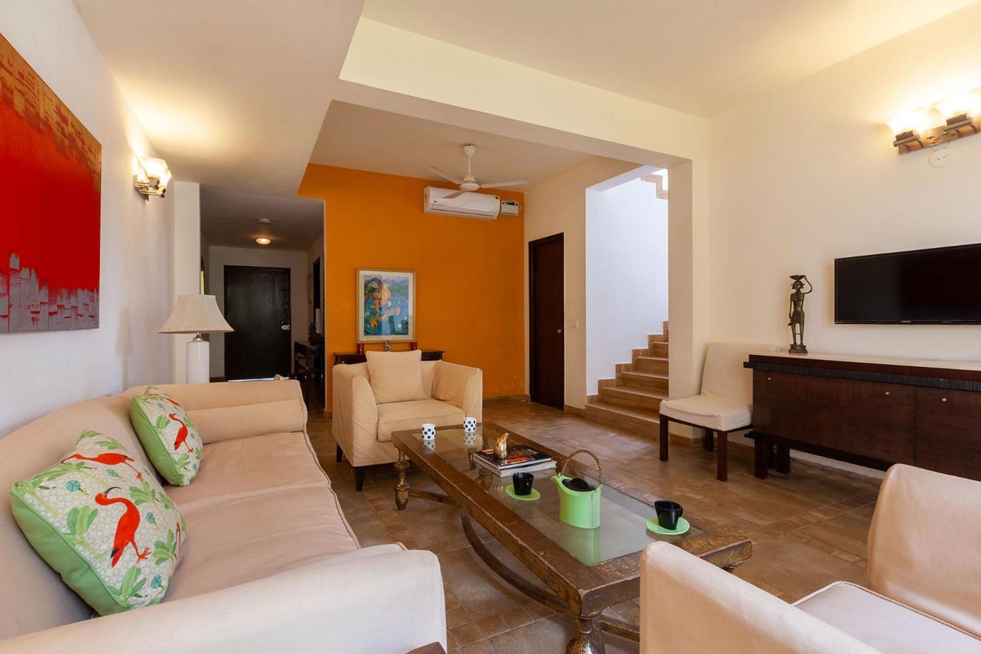 Villa photo 1