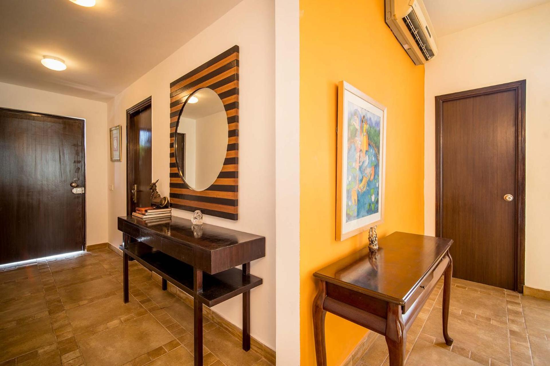Villa photo 2