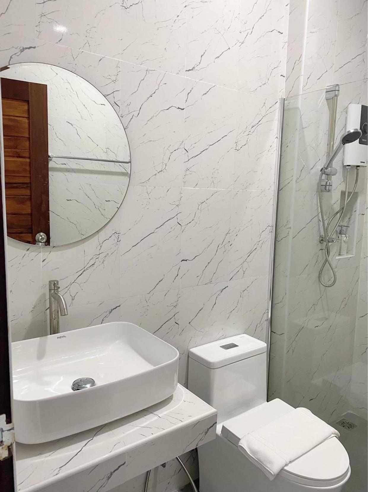 Double Room with Mountain View - Photo 17