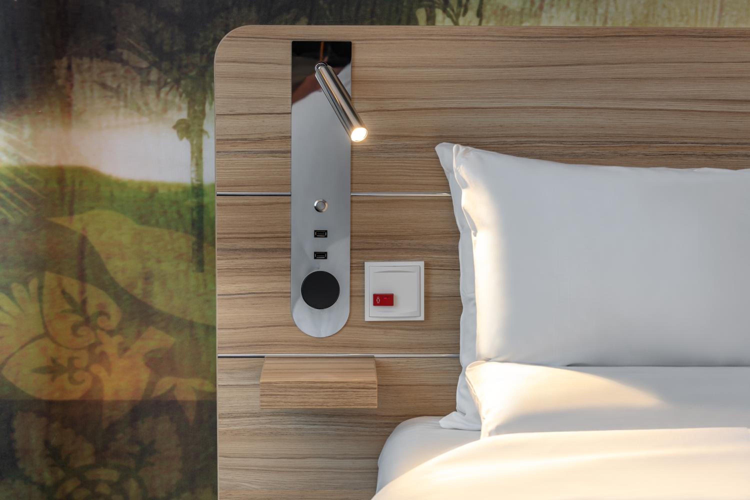 Standard Low-Barrier Room with Double Bed  photo 2