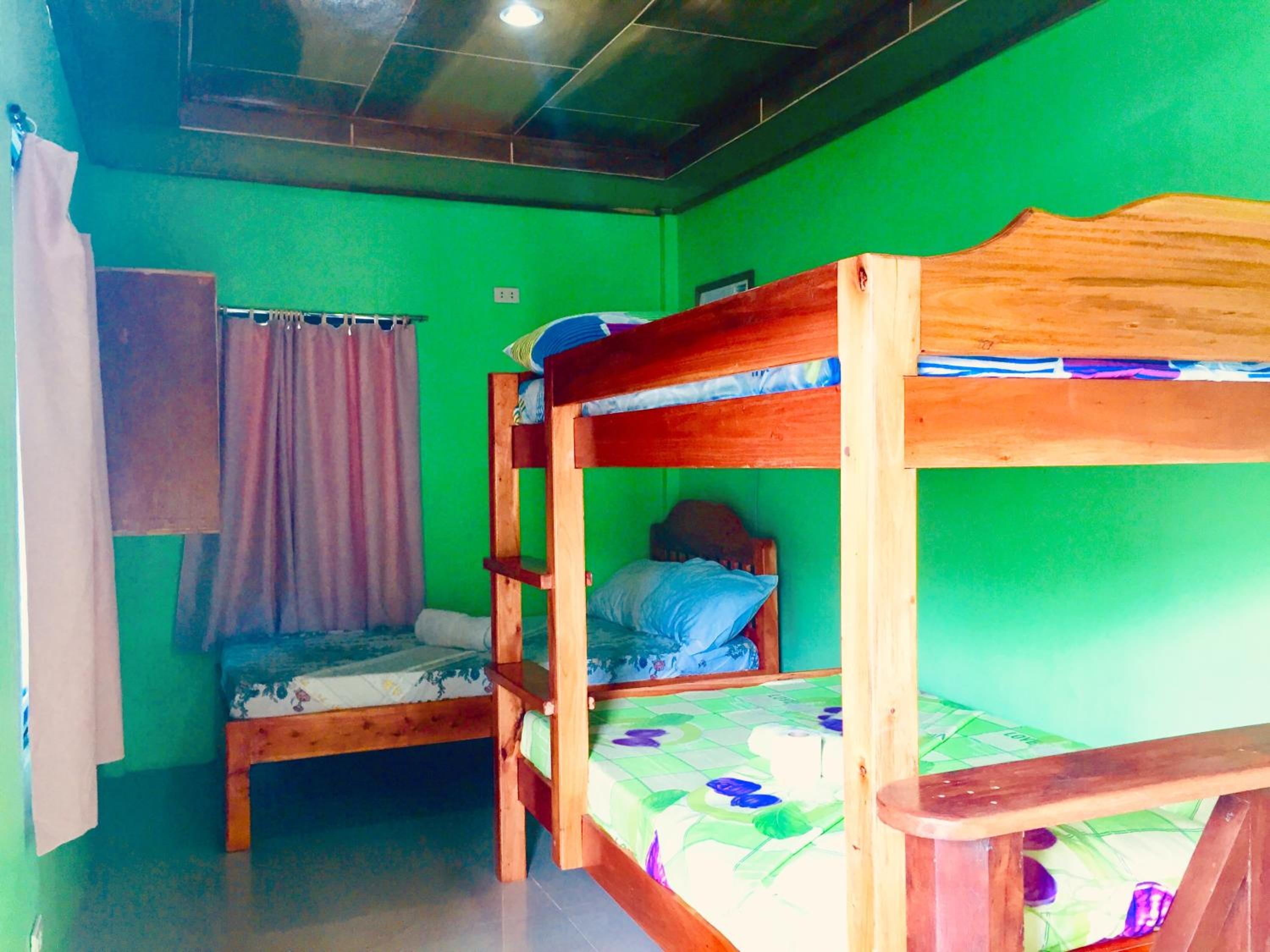 Deluxe Family Room - Photo 1