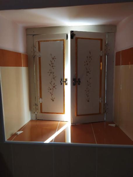 One-Bedroom House - Photo 23