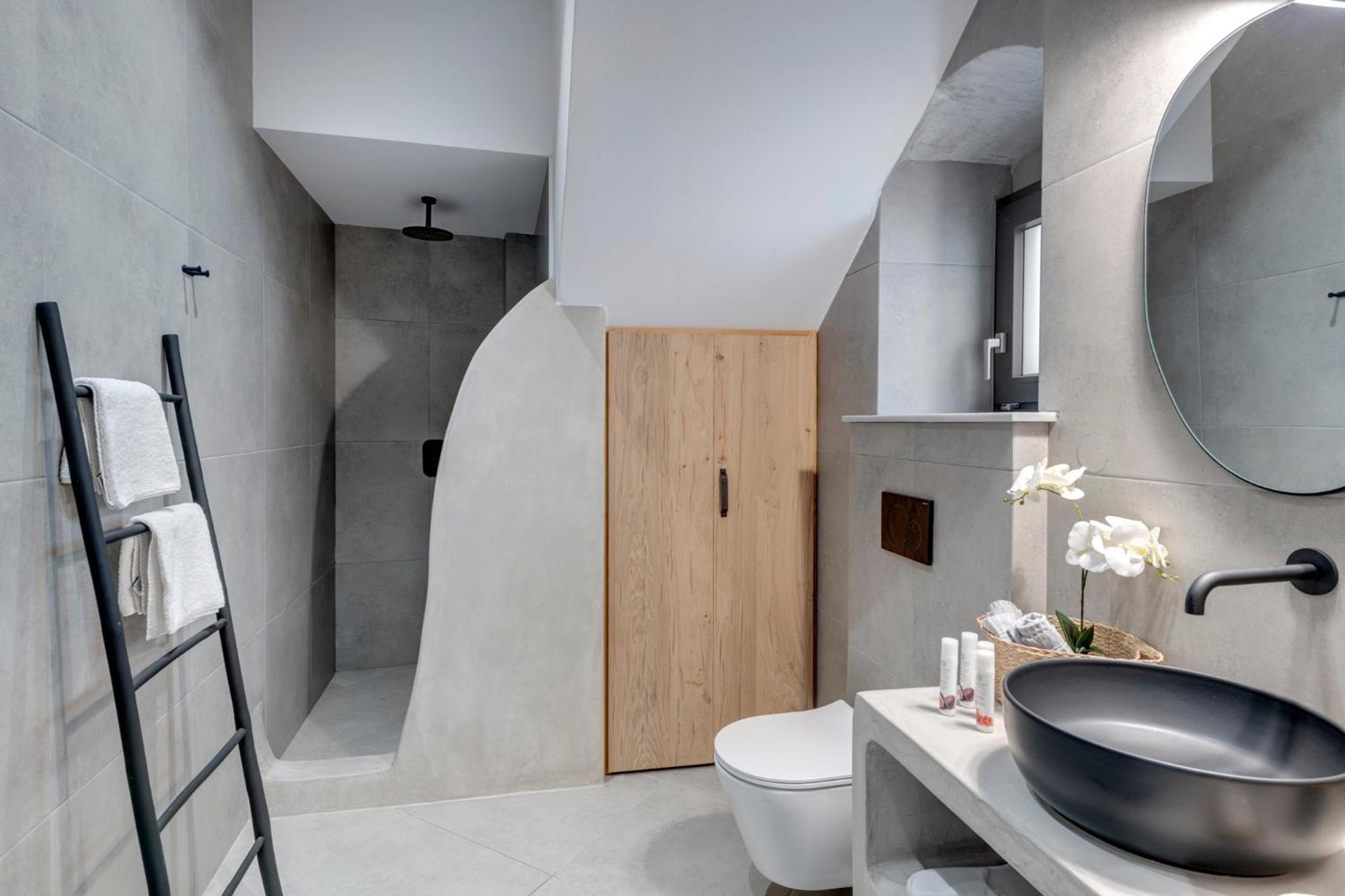 Two-Bedroom Apartment - Photo 19