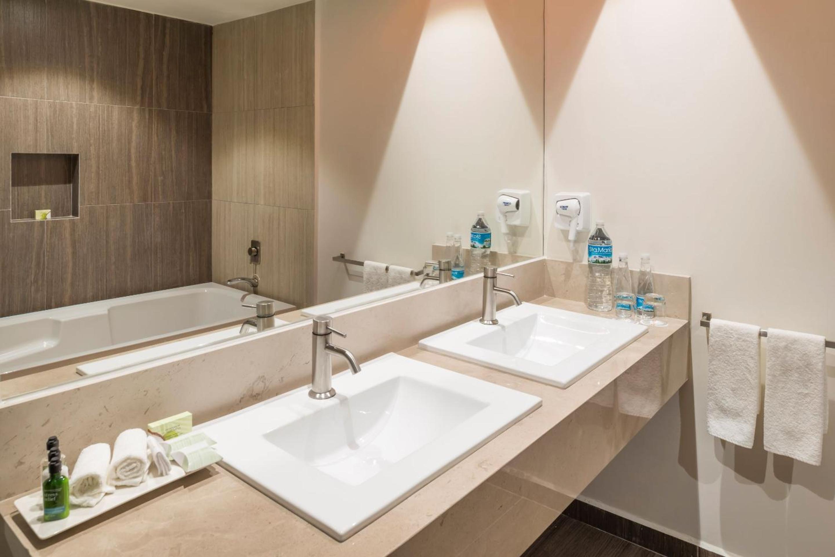 Long Stay Suite photo 2