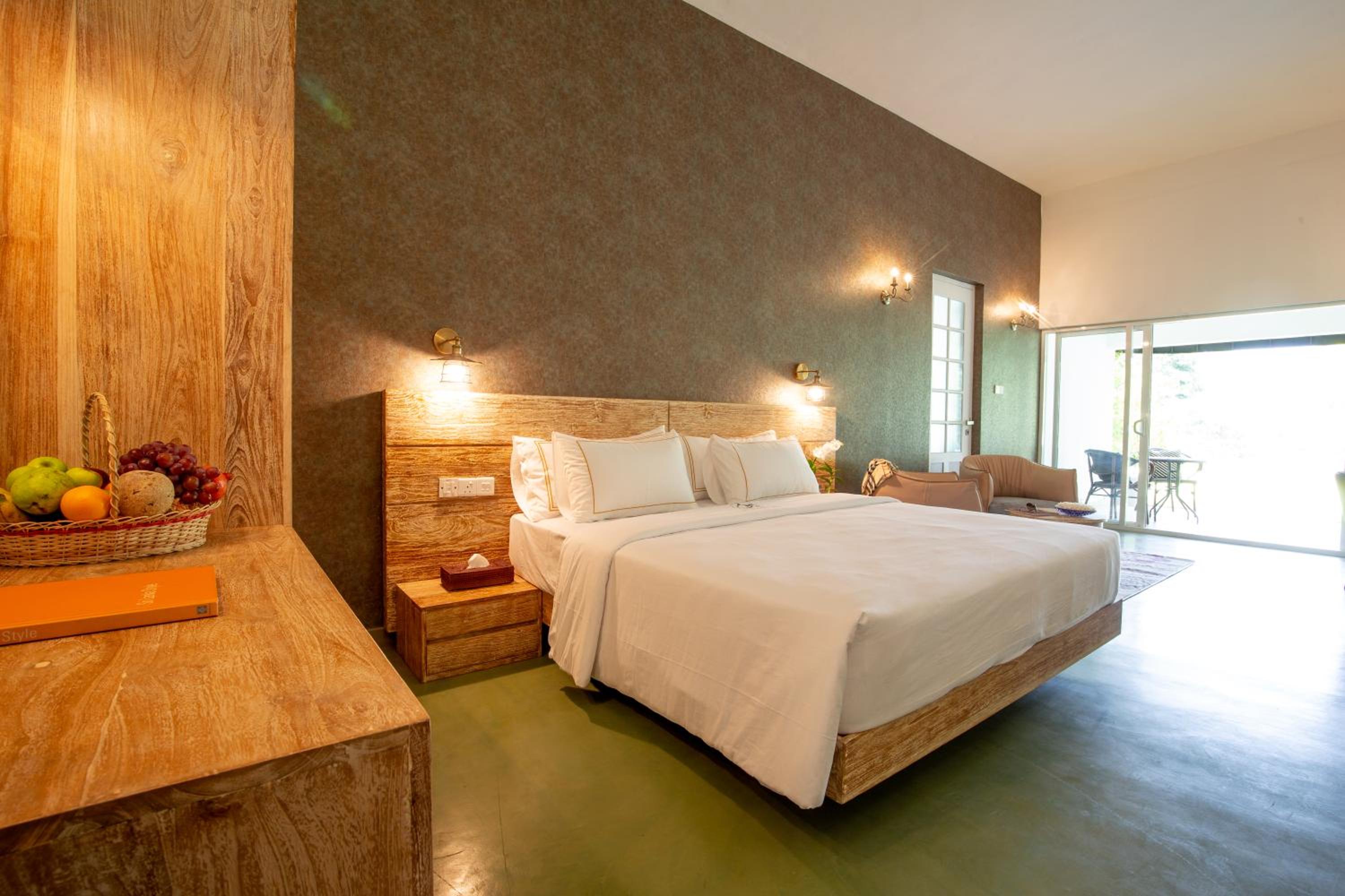 Apartment with Lake View photo 2