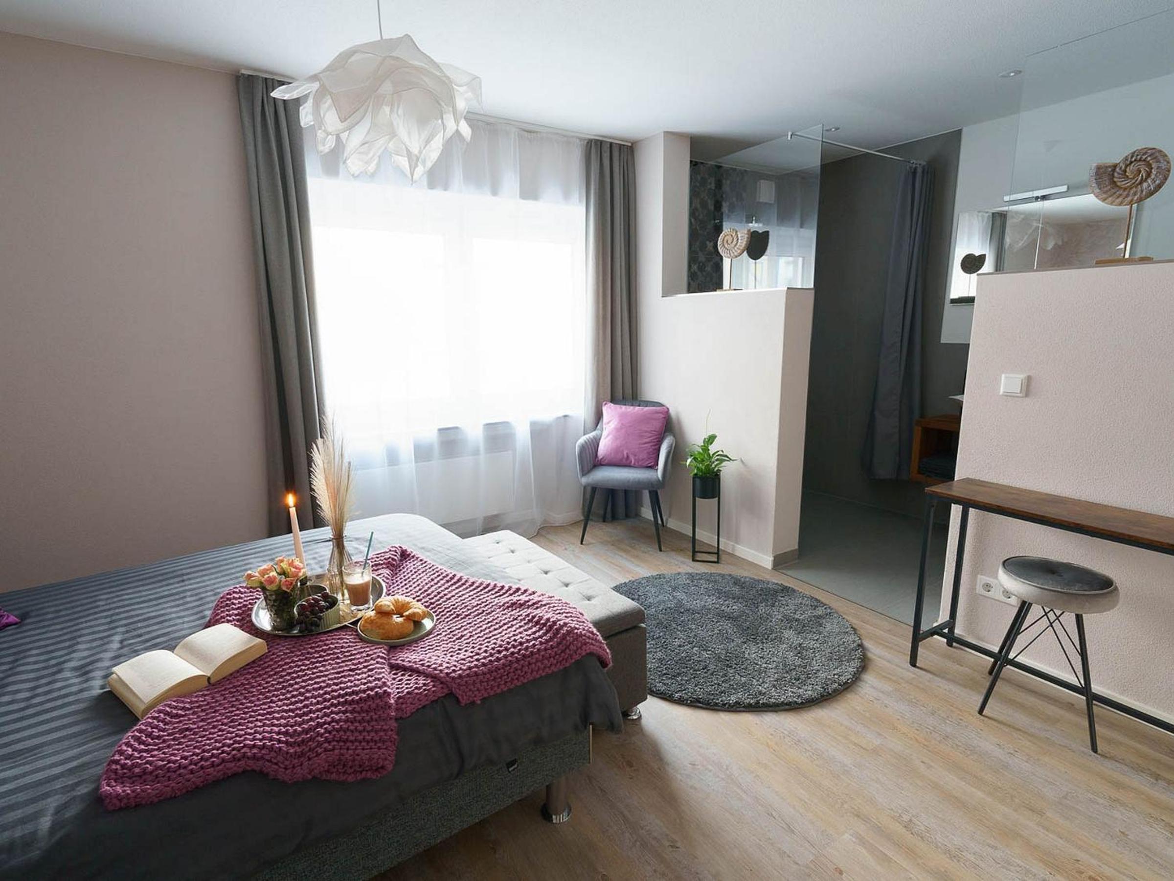 One-Bedroom Apartment with Garden View photo 2