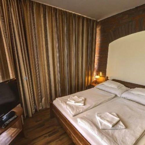 Apartment with Terrace - Photo 2