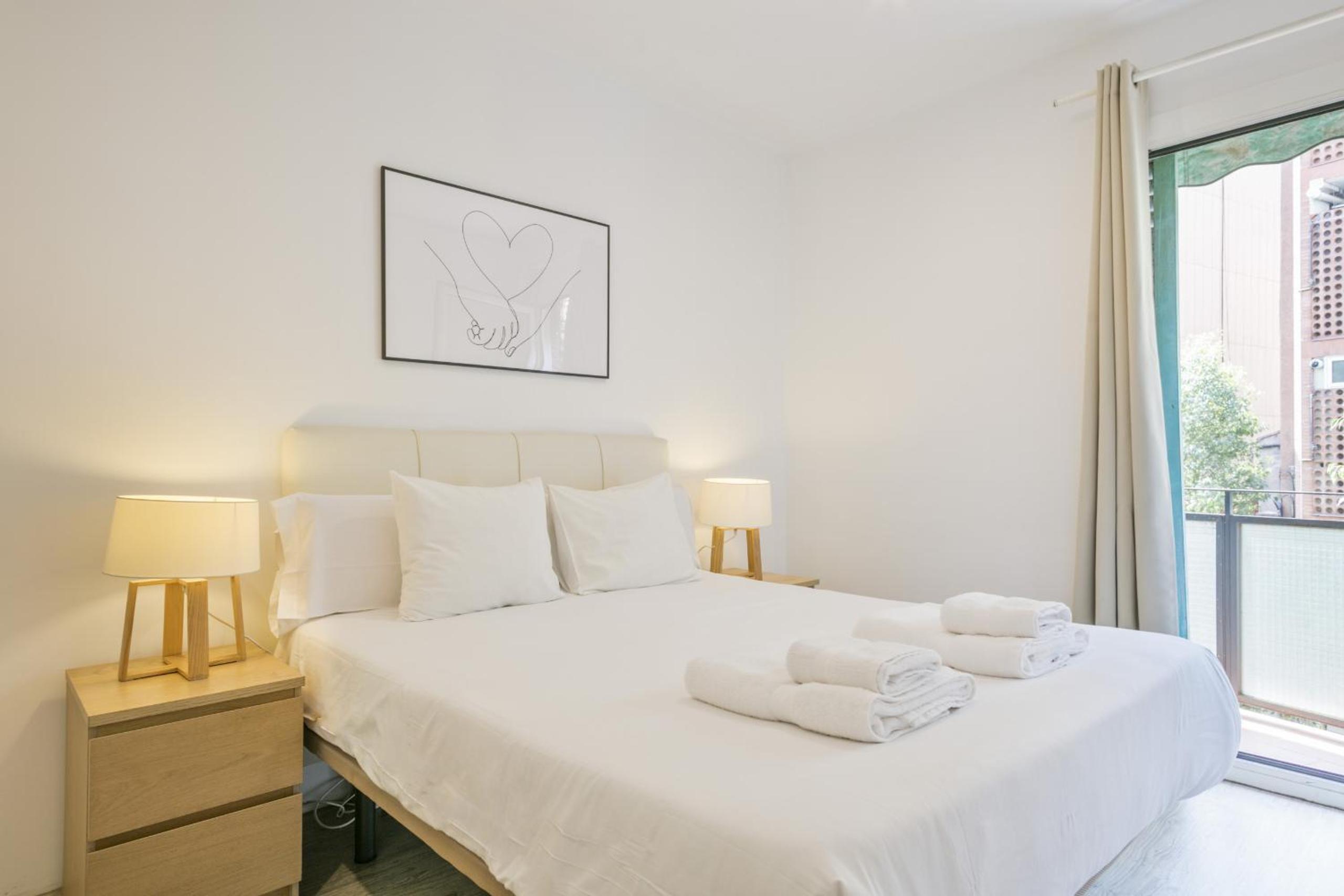 Apartamento con Balcón G33