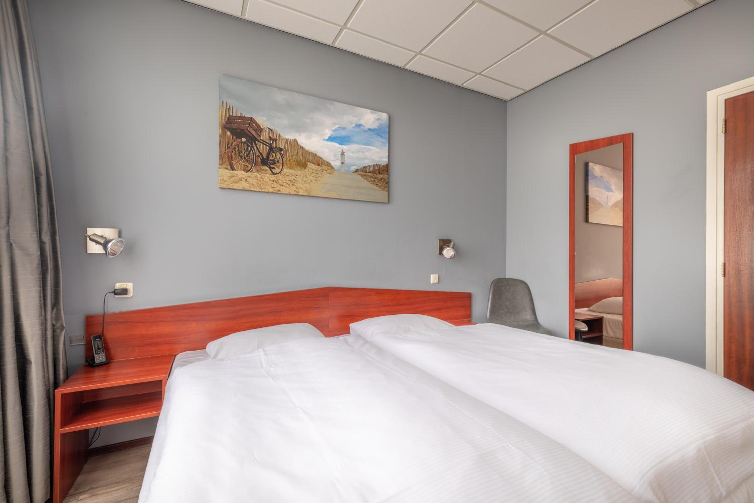 Standard Twin Room photo 3
