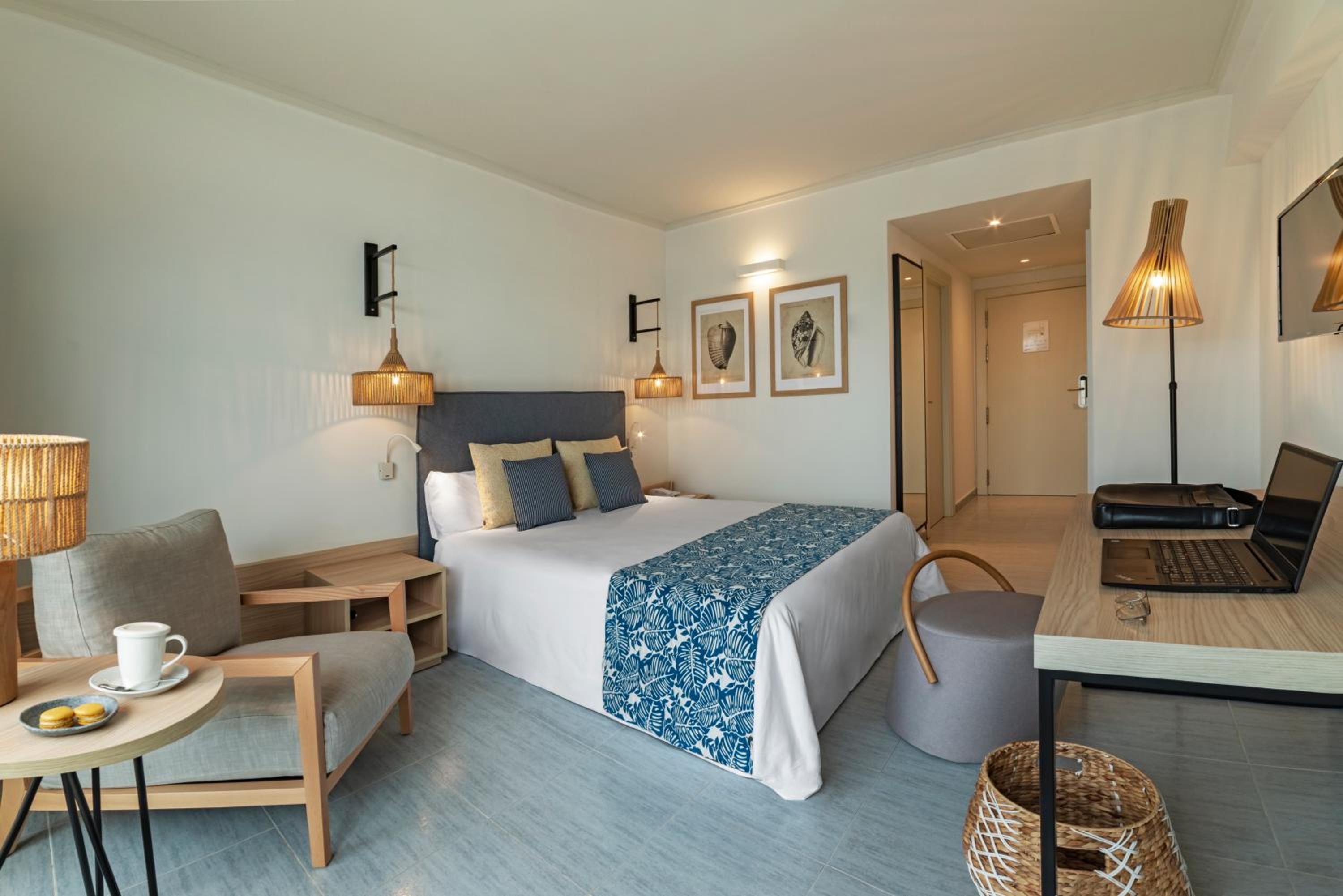 Deluxe Double Room - Photo 1