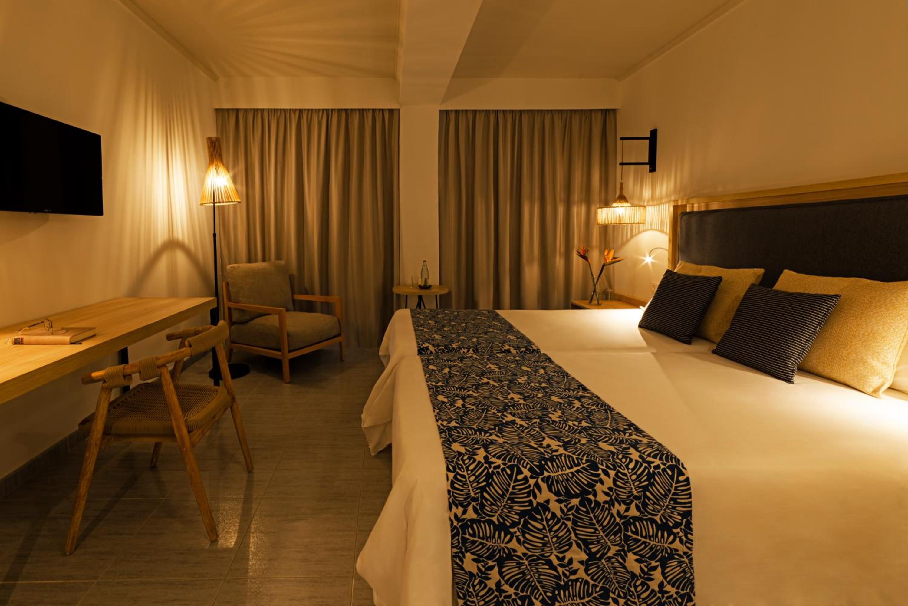 Premium Room - Photo 1