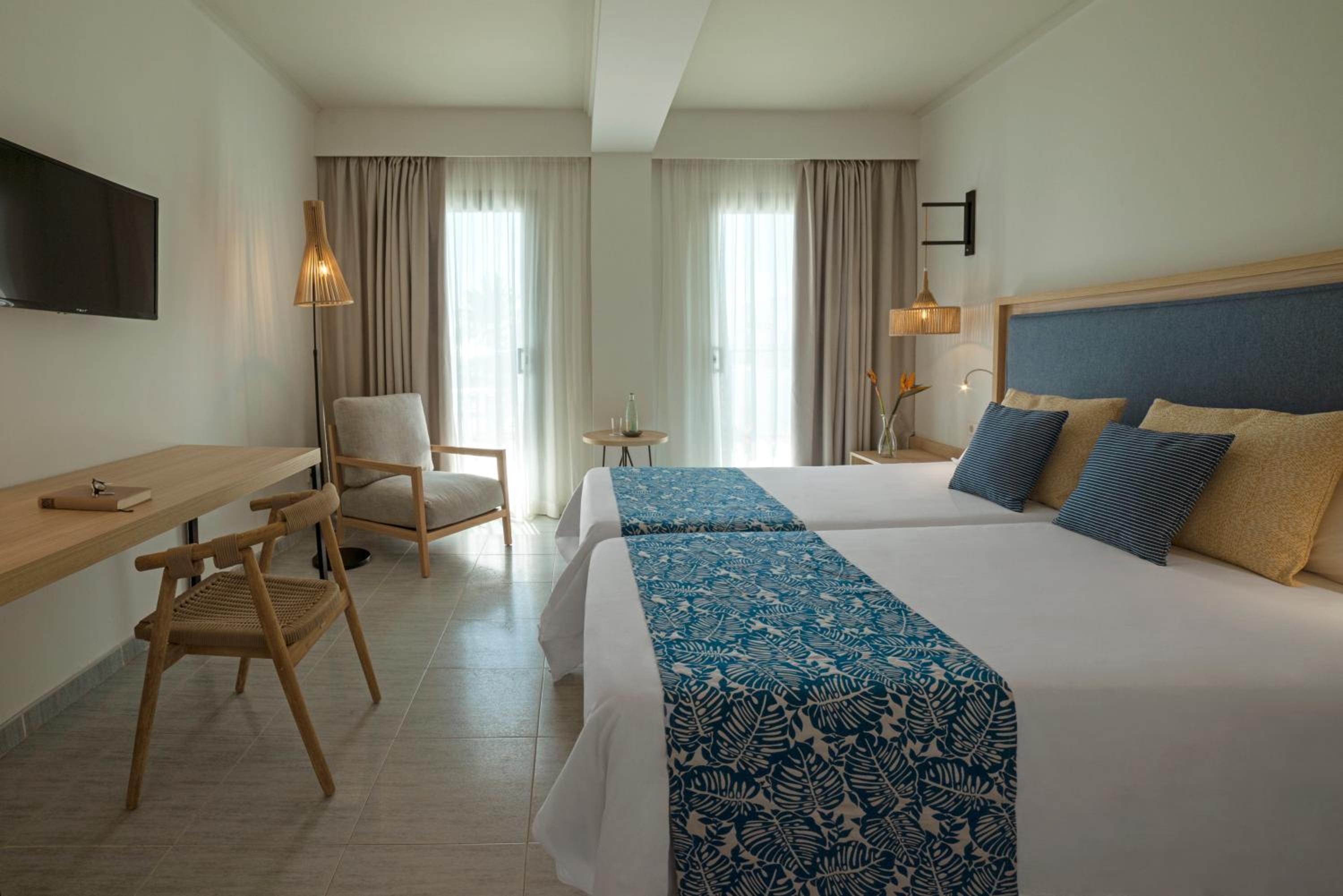Premium Room - Photo 2