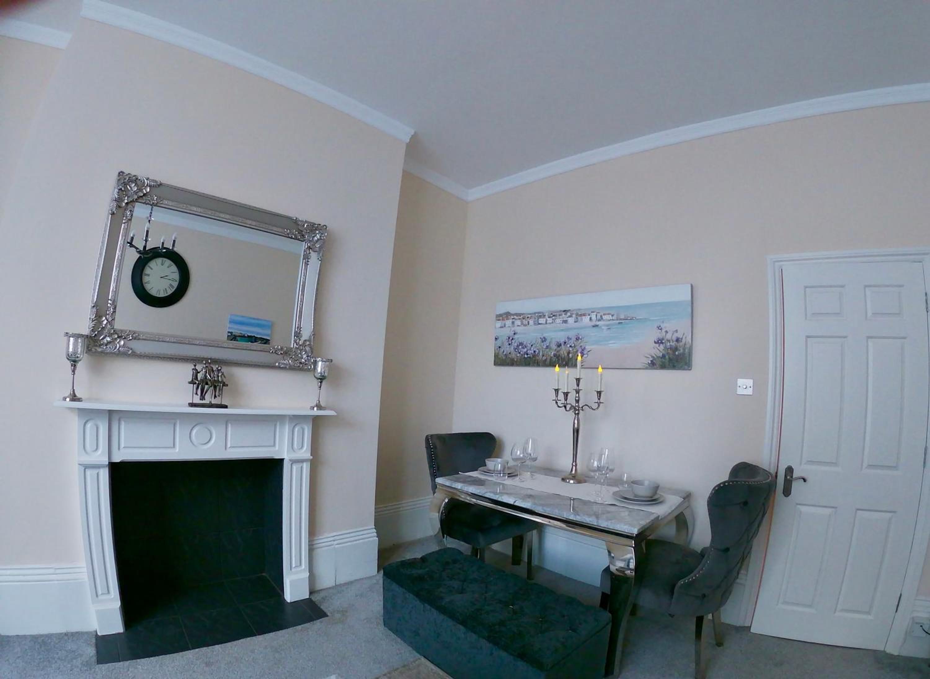 One-Bedroom Apartment - Photo 24