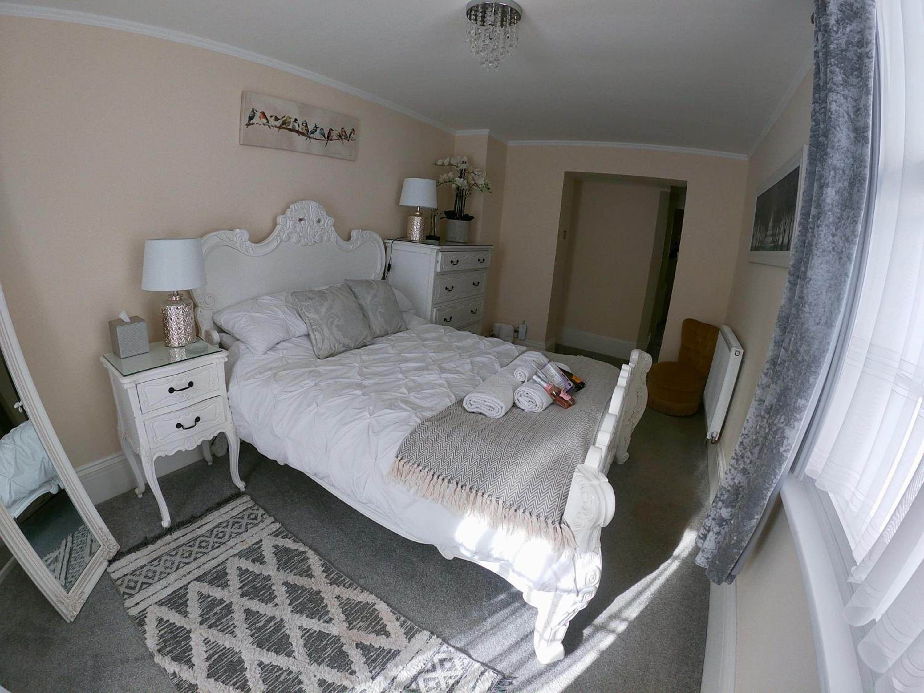 One-Bedroom Apartment - Photo 27
