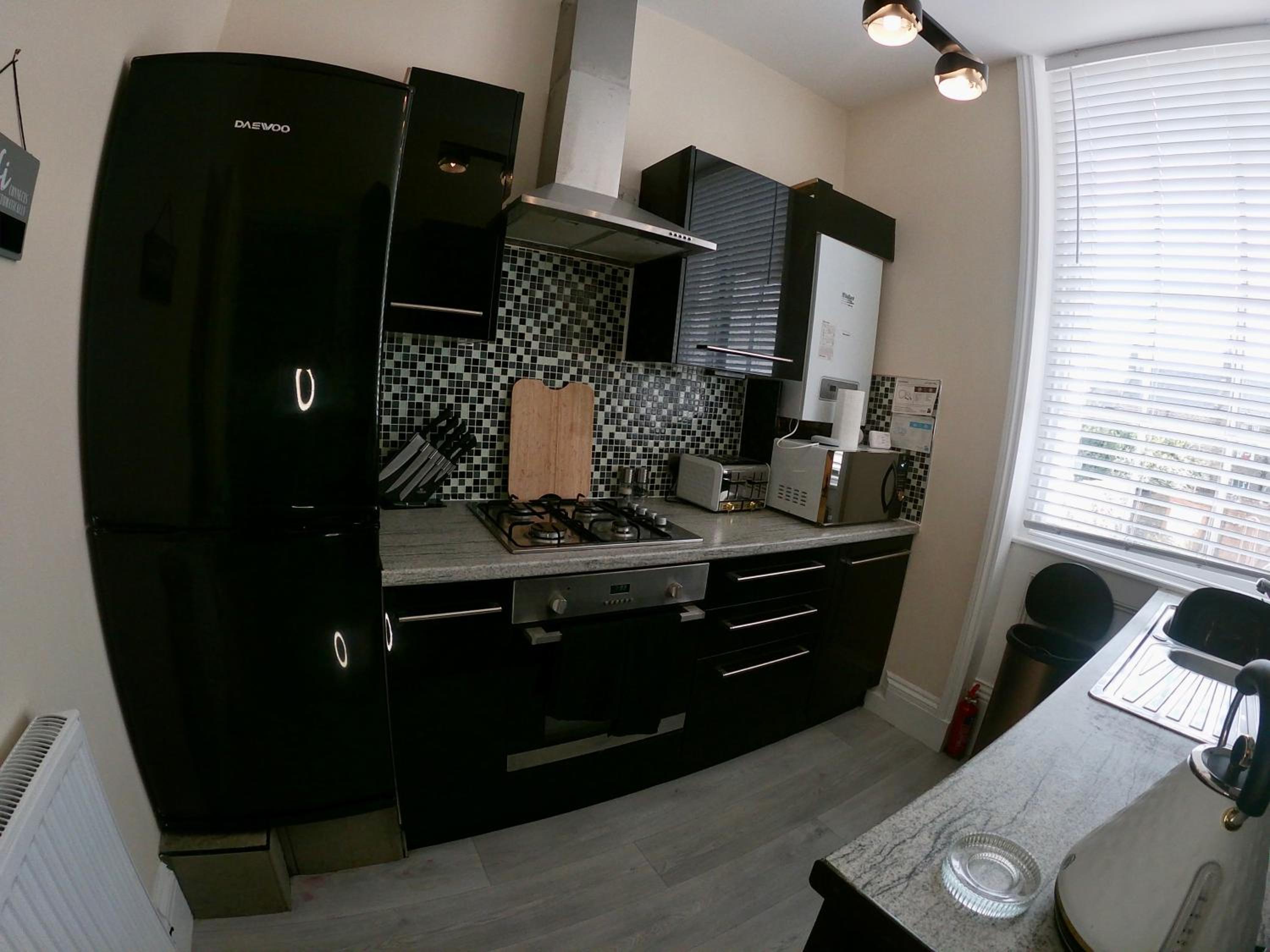 One-Bedroom Apartment - Photo 33