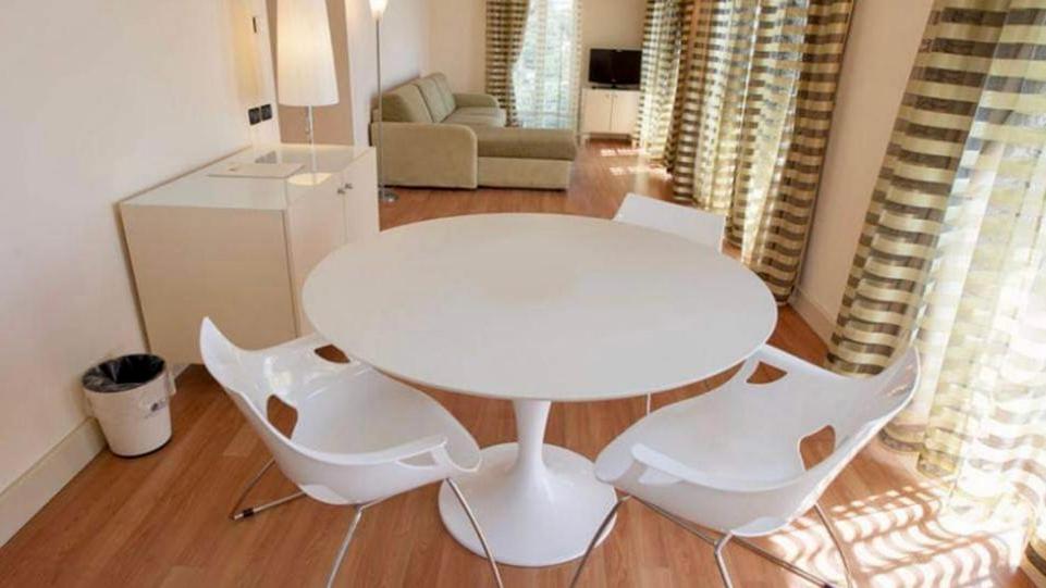Deluxe Suite with Sea View