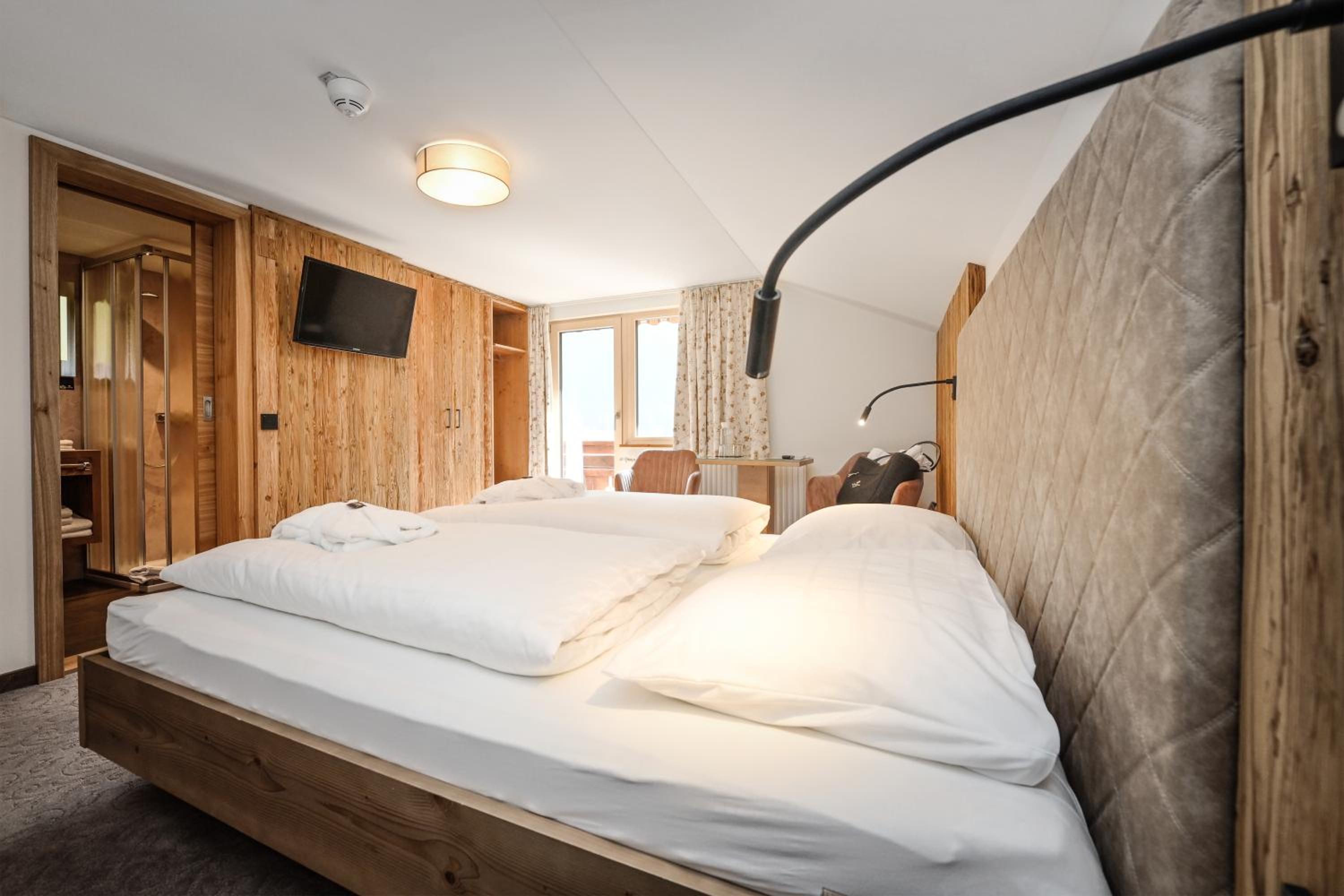 Double Room with Balcony photo 3