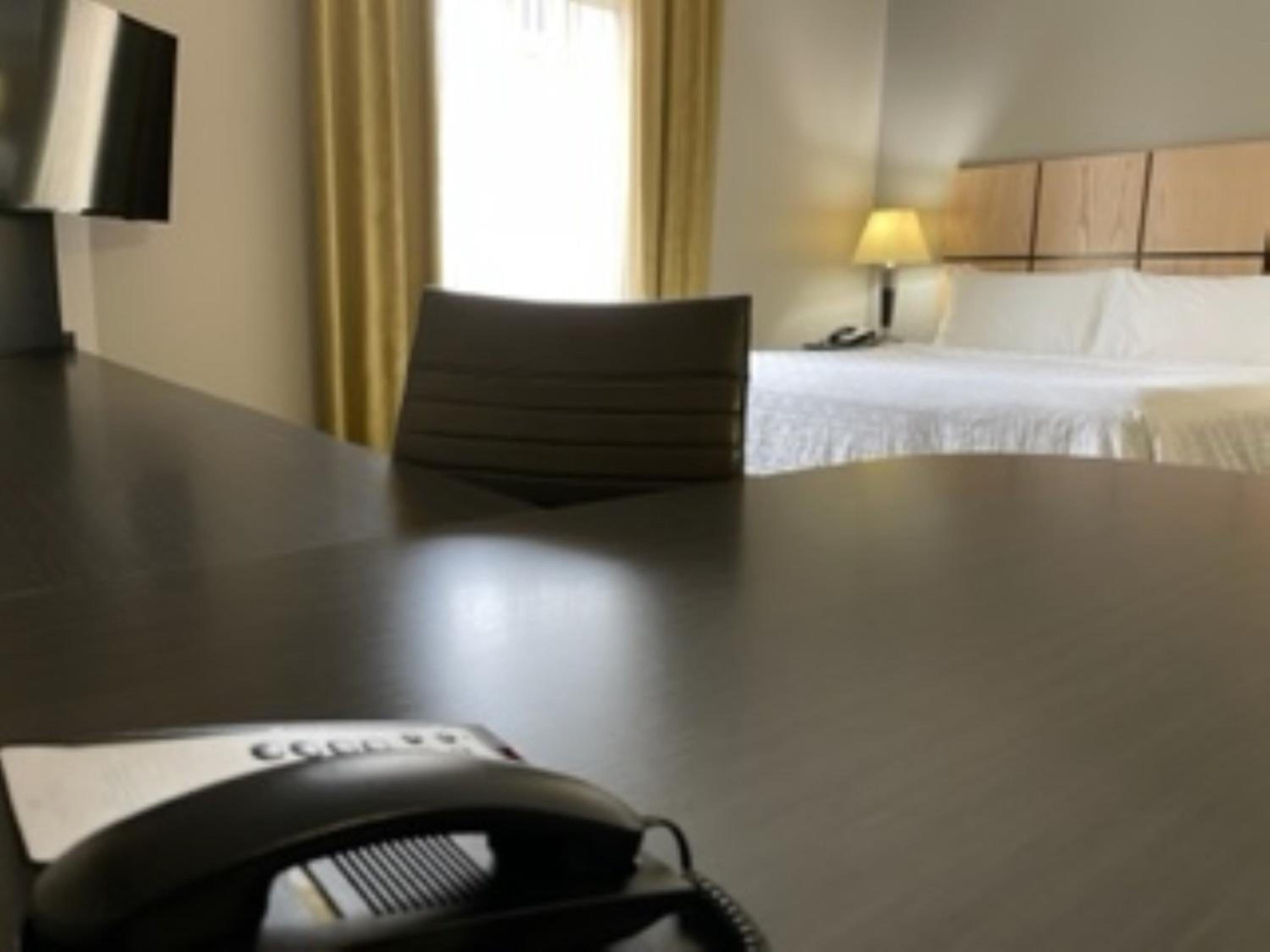 King Studio Suite - Photo 2