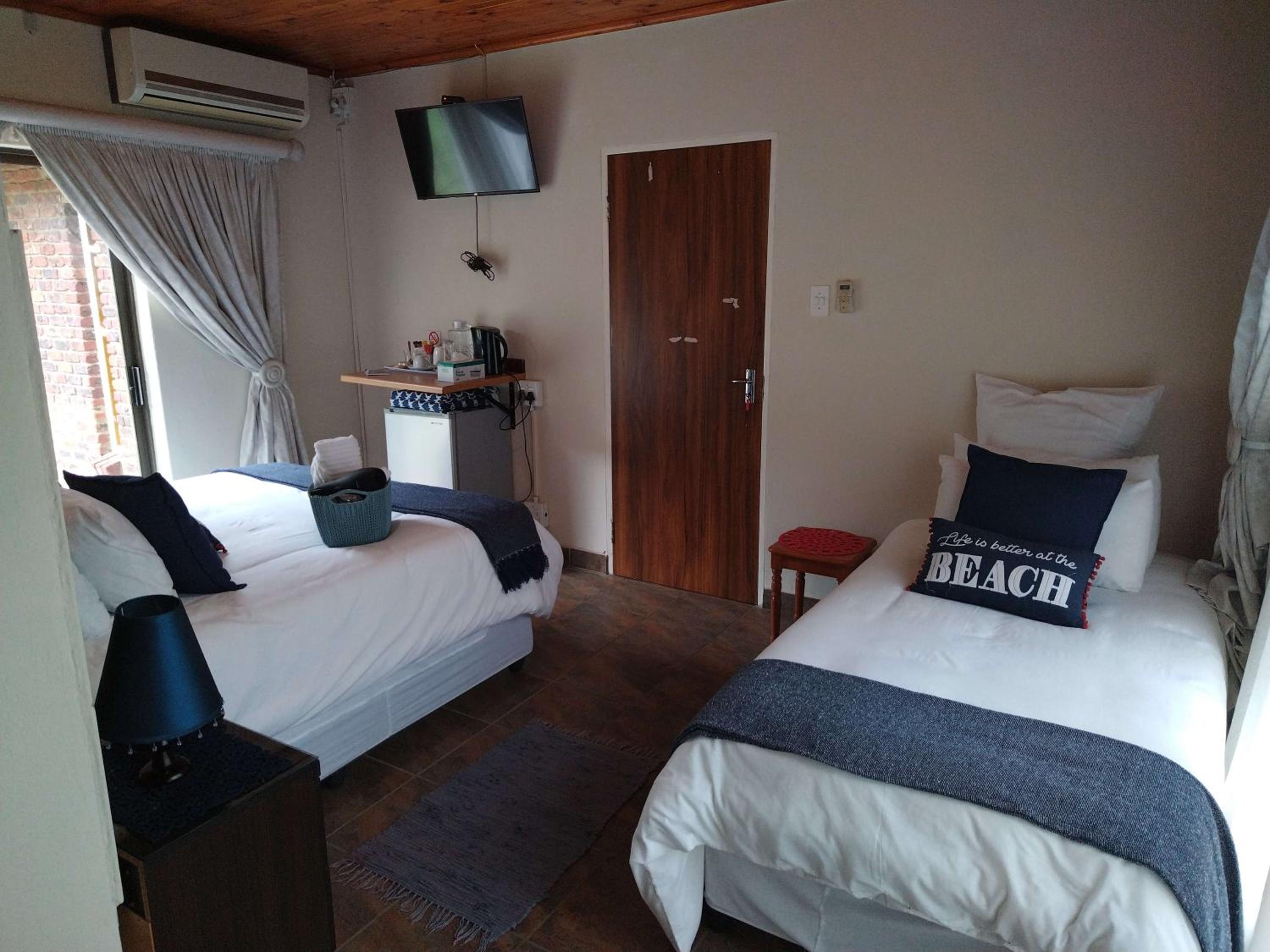 Double Room with Extra Bed - Photo 3