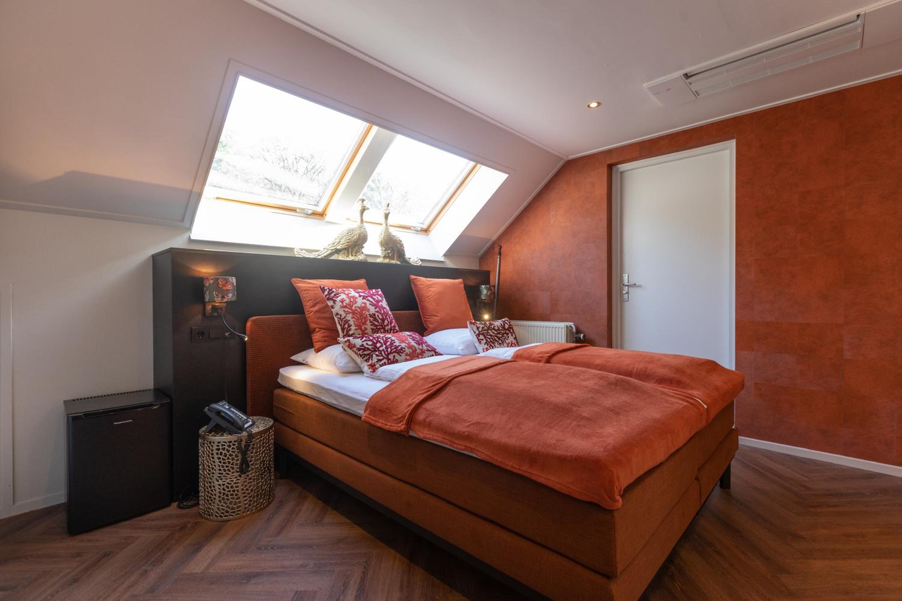 Deluxe Double Room with Shower
