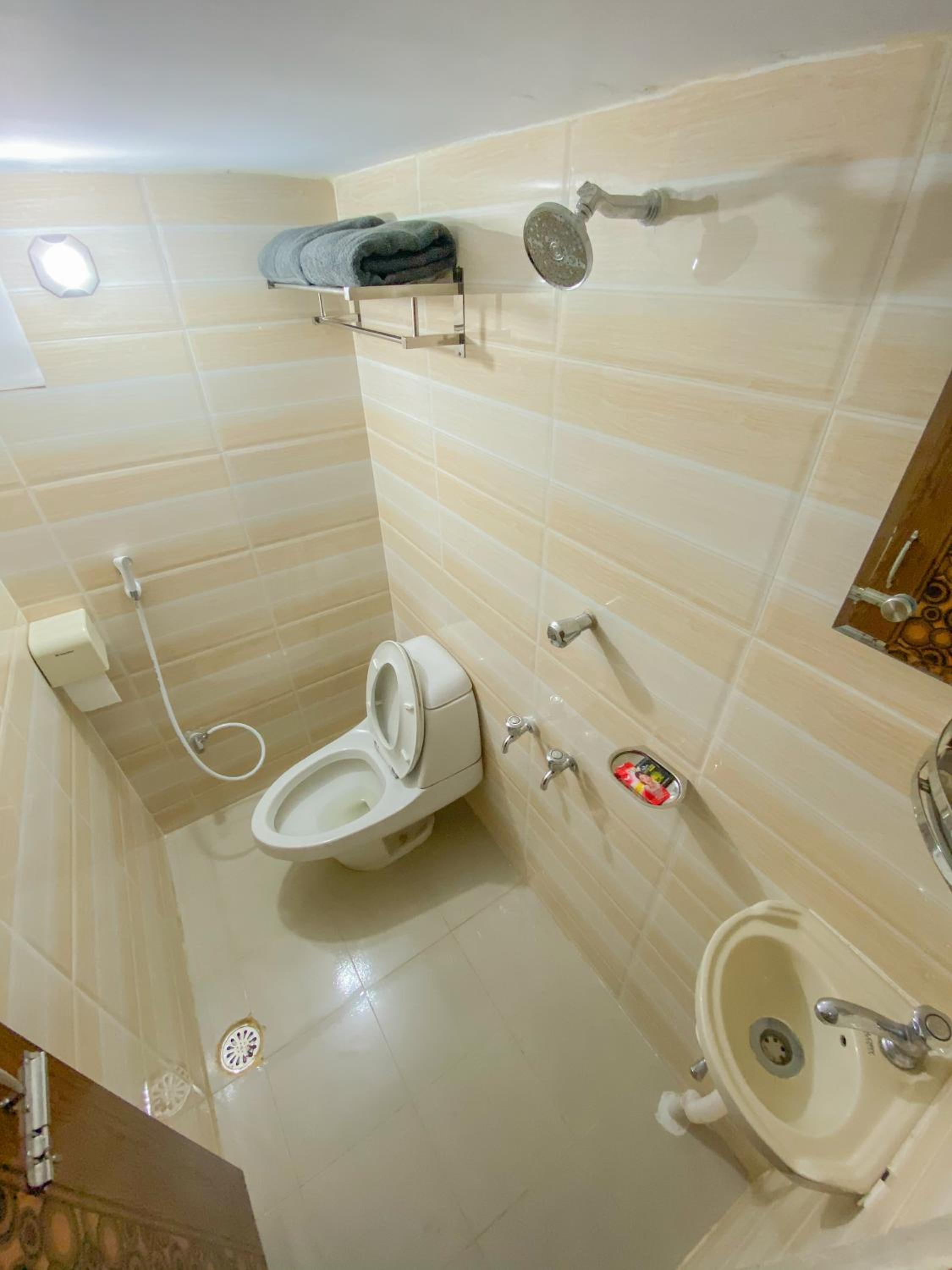 Double Room - Photo 2