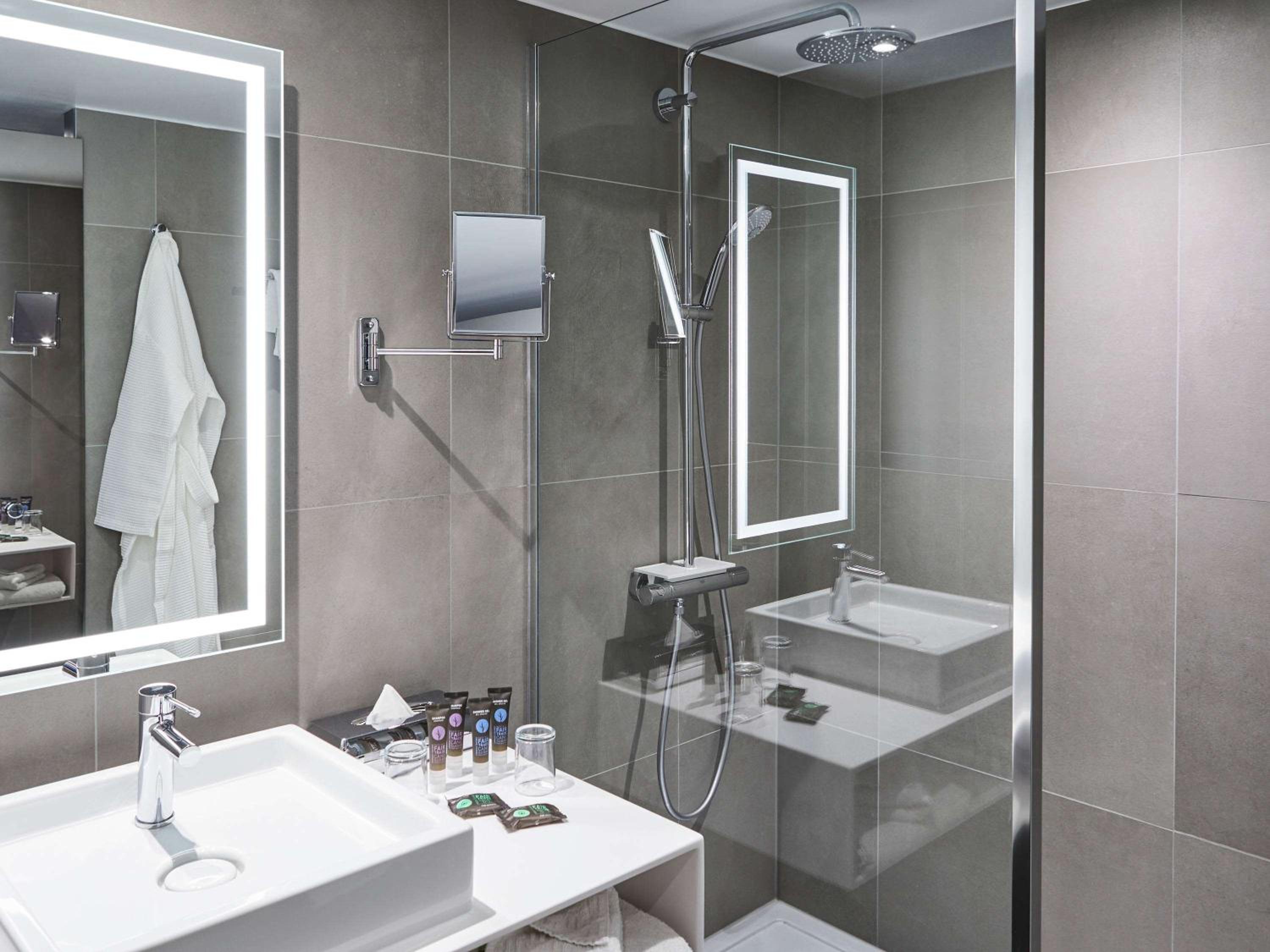 Executive Room - Photo 9