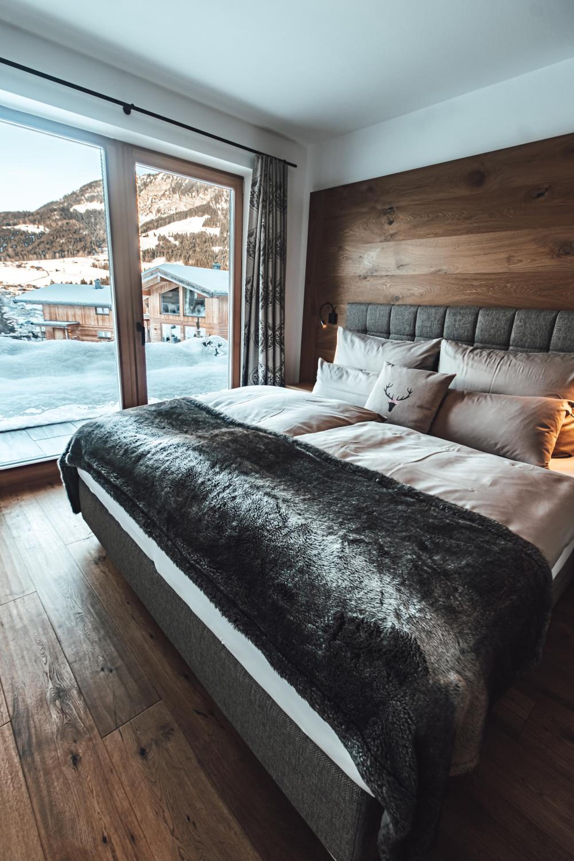 Three-Bedroom Chalet - Photo 12