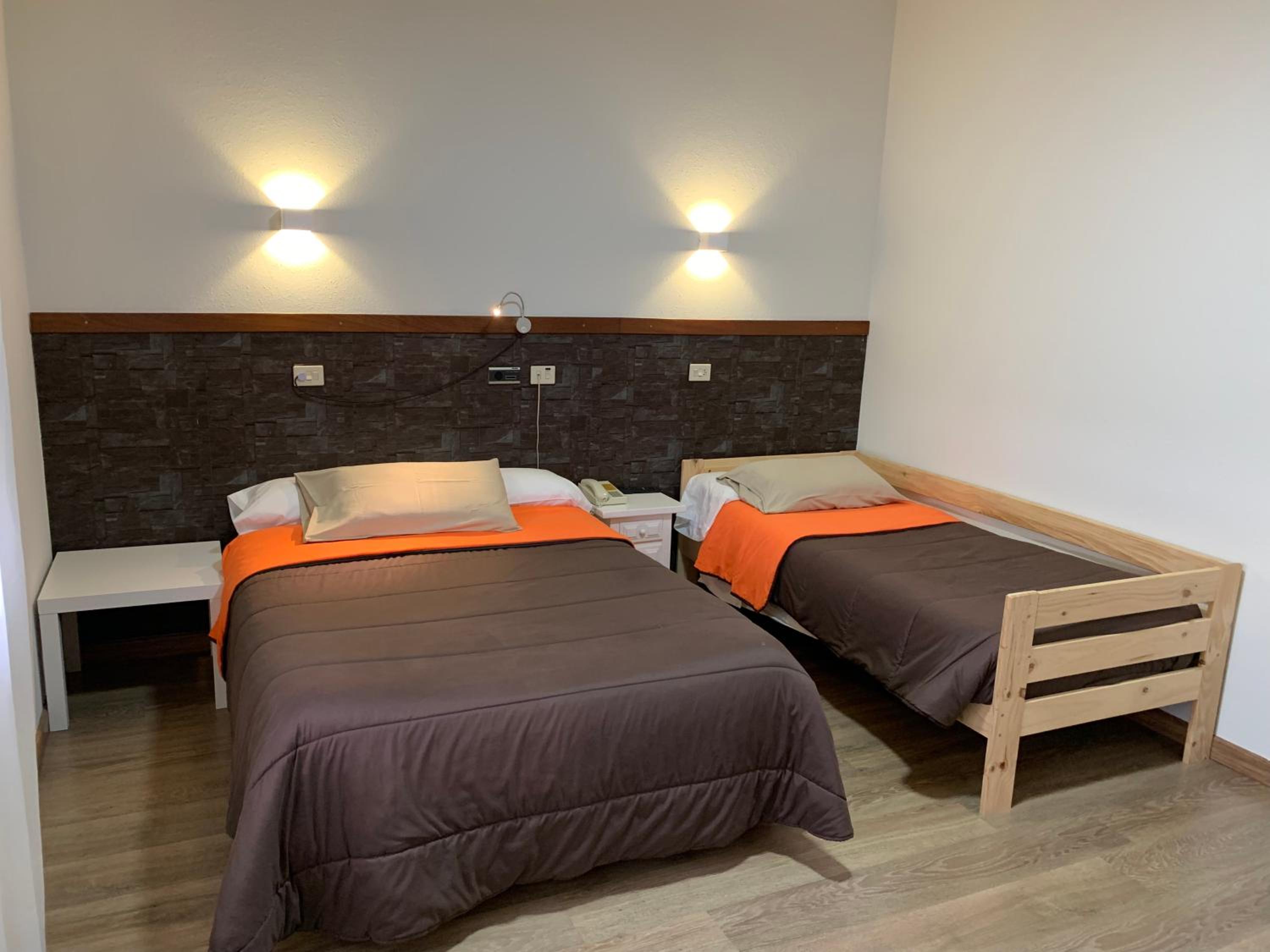 Double Room (2 Adults + 1 Child ) - Photo 1