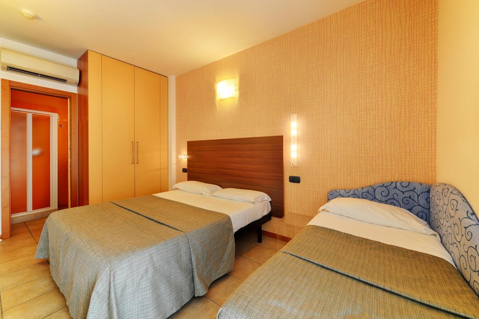 Economy Triple Room