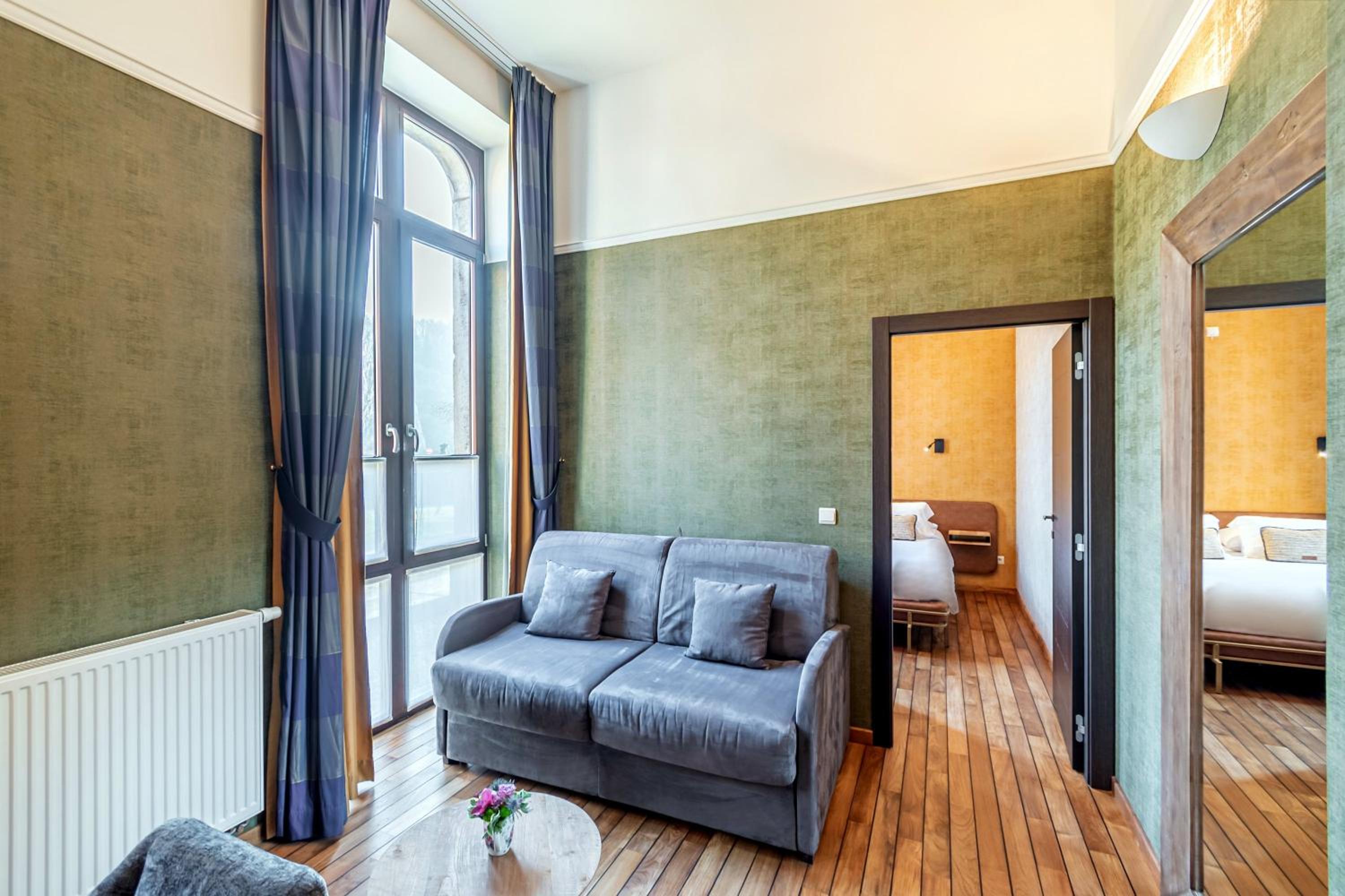 Modern Suite photo 1